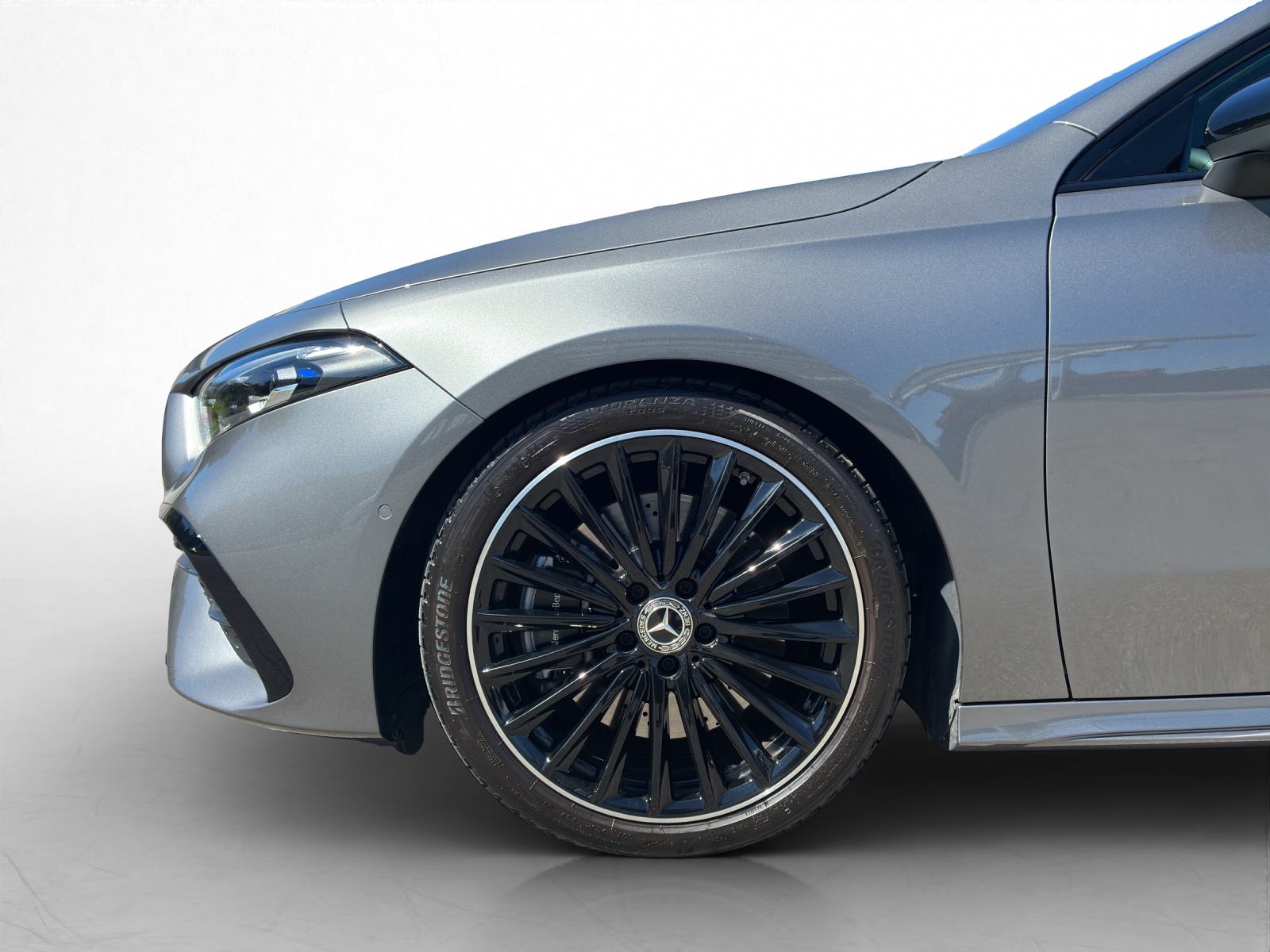 MERCEDES-BENZ A 250 AMG Line 4Matic-image-7