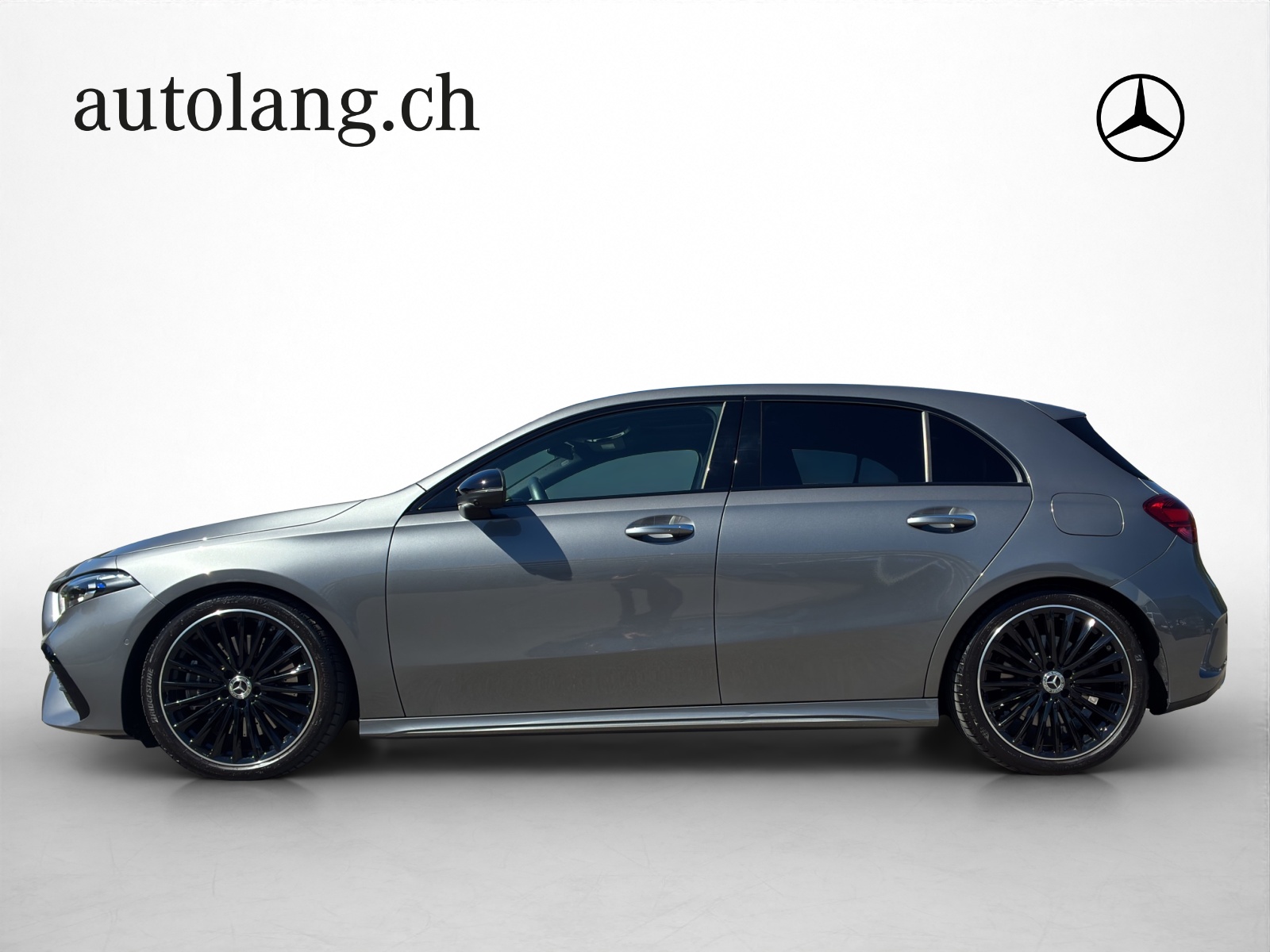 MERCEDES-BENZ A 250 AMG Line 4Matic-image-2