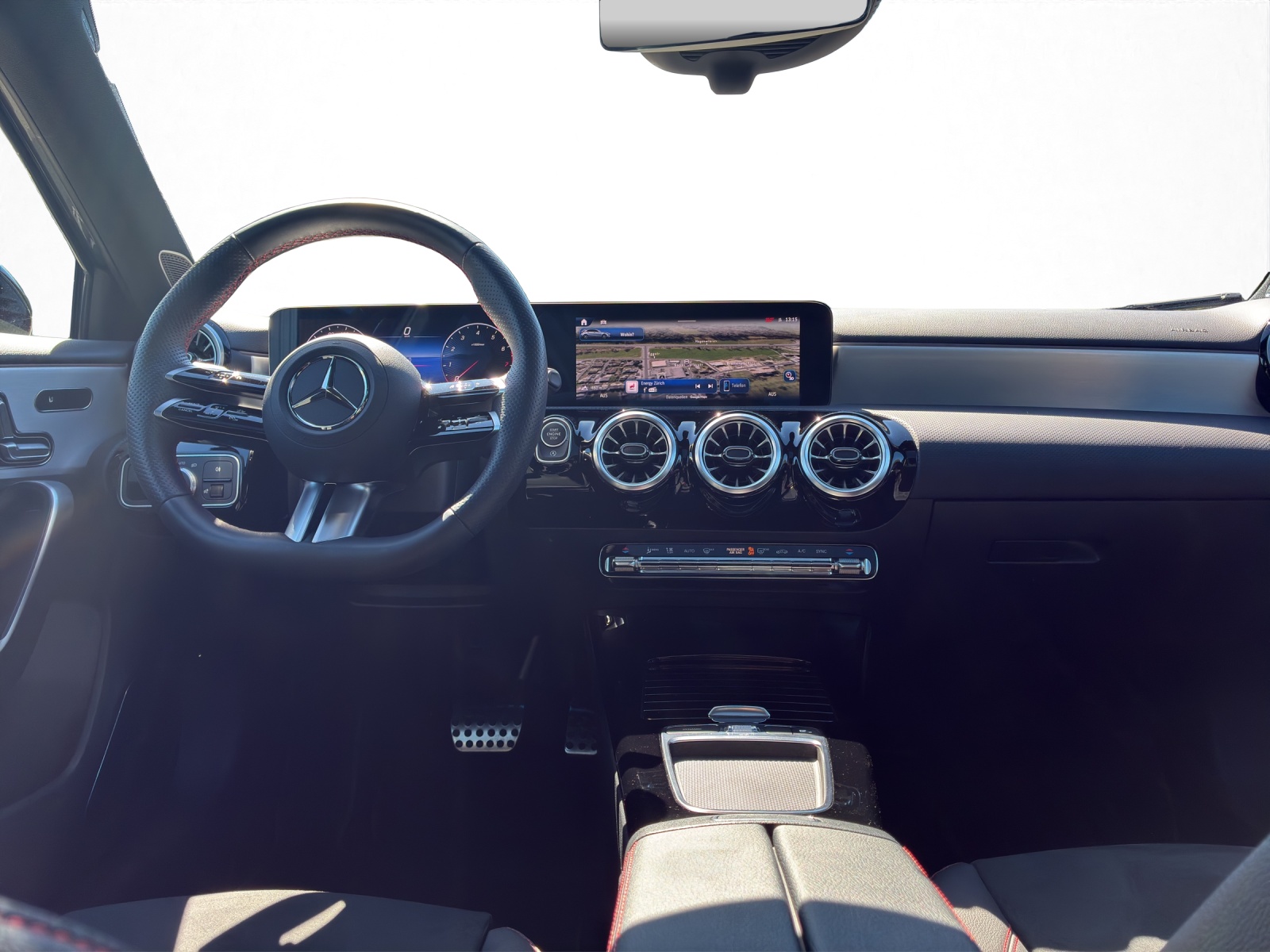 MERCEDES-BENZ A 250 AMG Line 4Matic-image-13