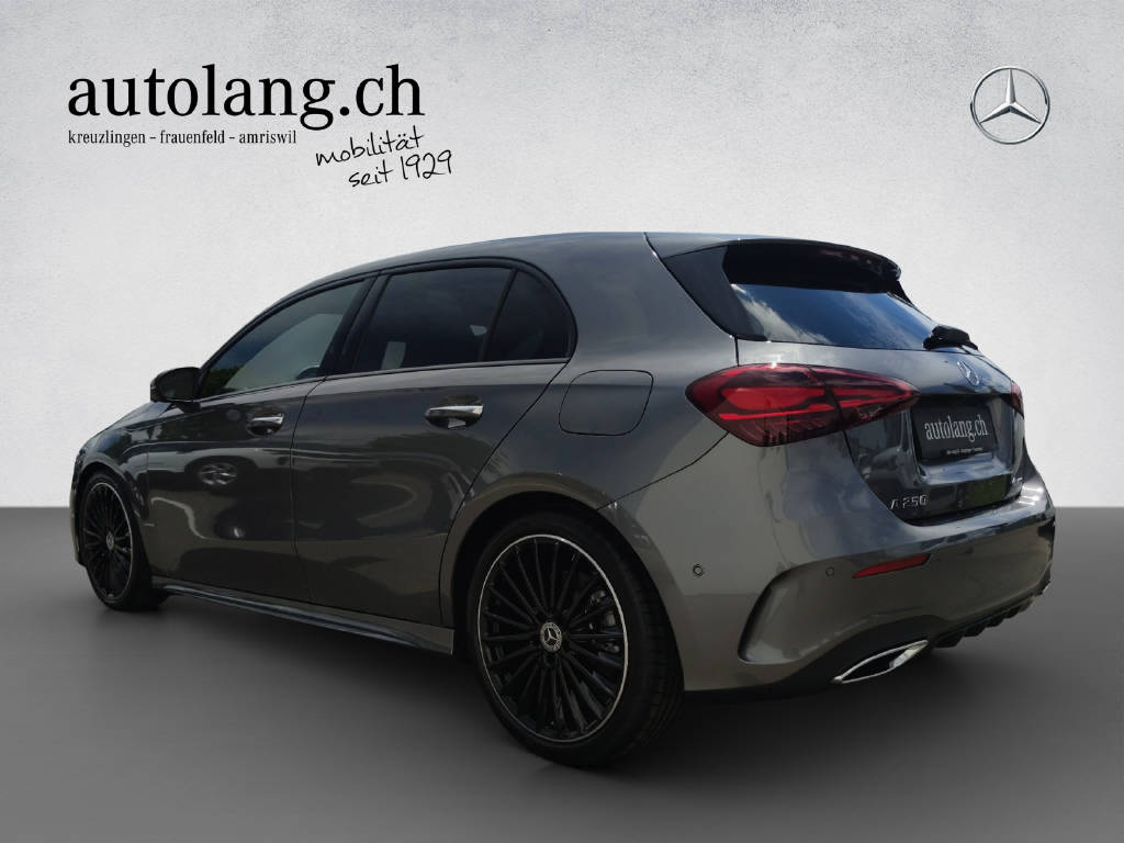 MERCEDES-BENZ A 250 AMG Line 4Matic-image-2