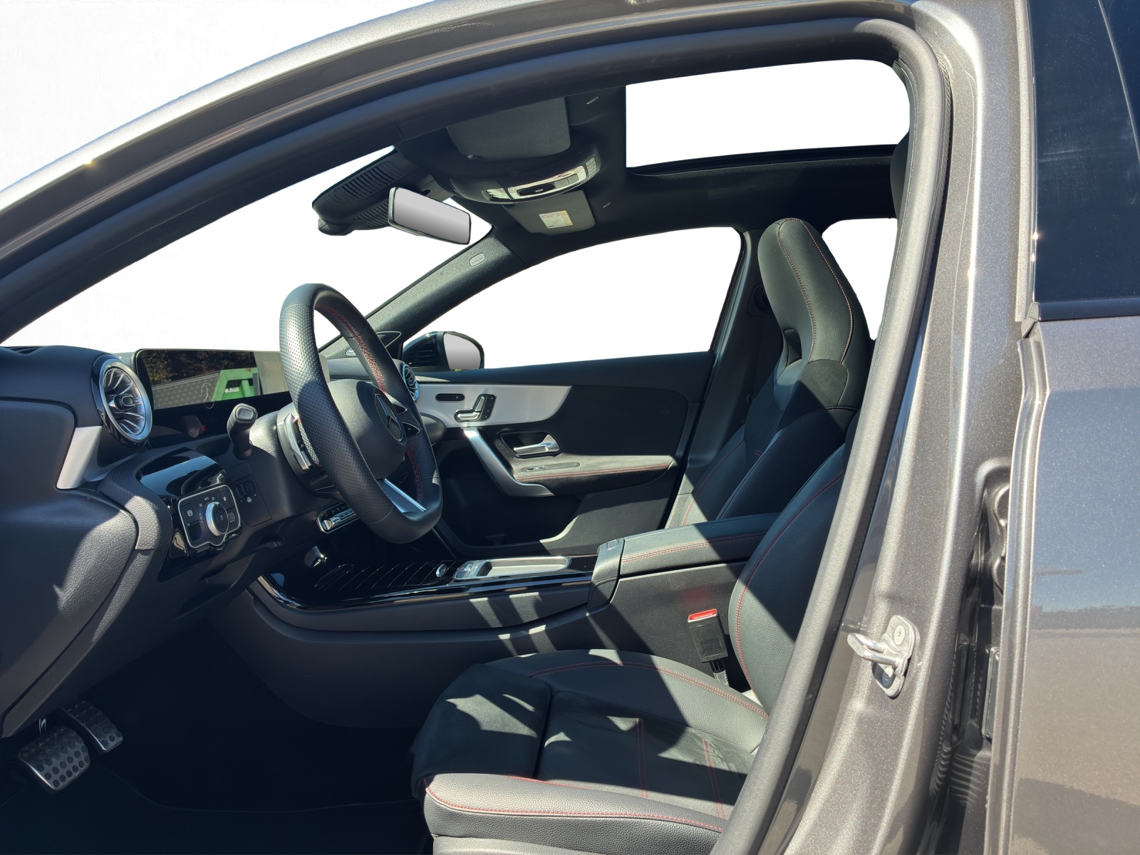 MERCEDES-BENZ A 250 AMG Line 4Matic-image-10