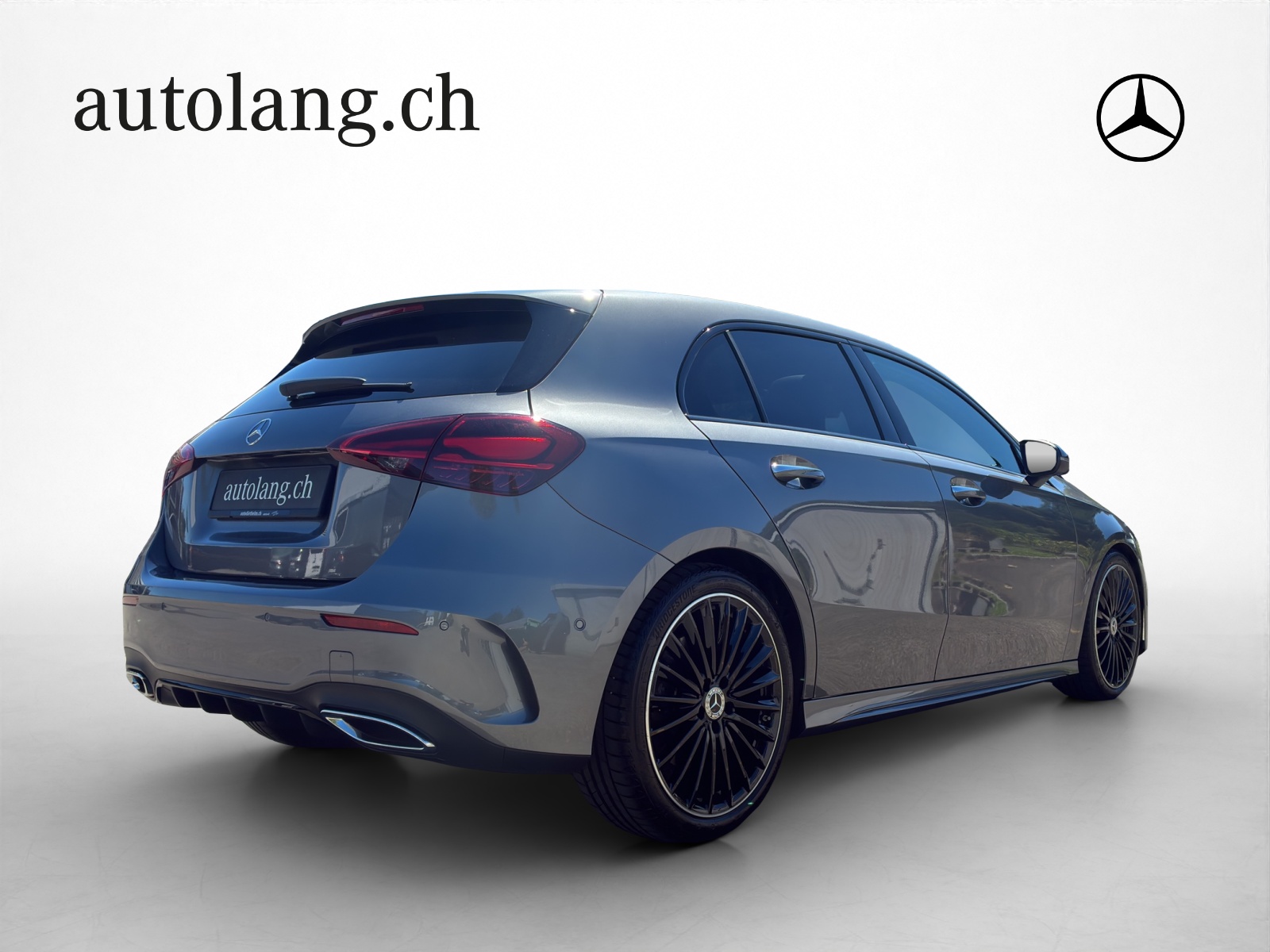 MERCEDES-BENZ A 250 AMG Line 4Matic-image-4