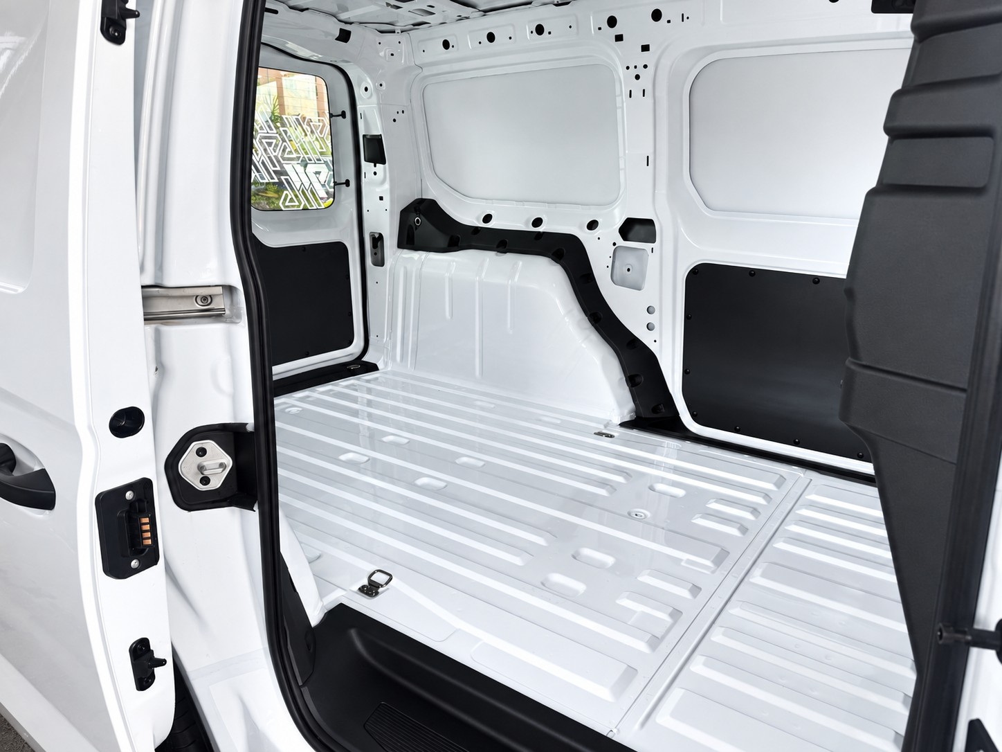 FORD Grand Transit Connect Kasten 1.5 EcoBoost PHEV Trend-image-10