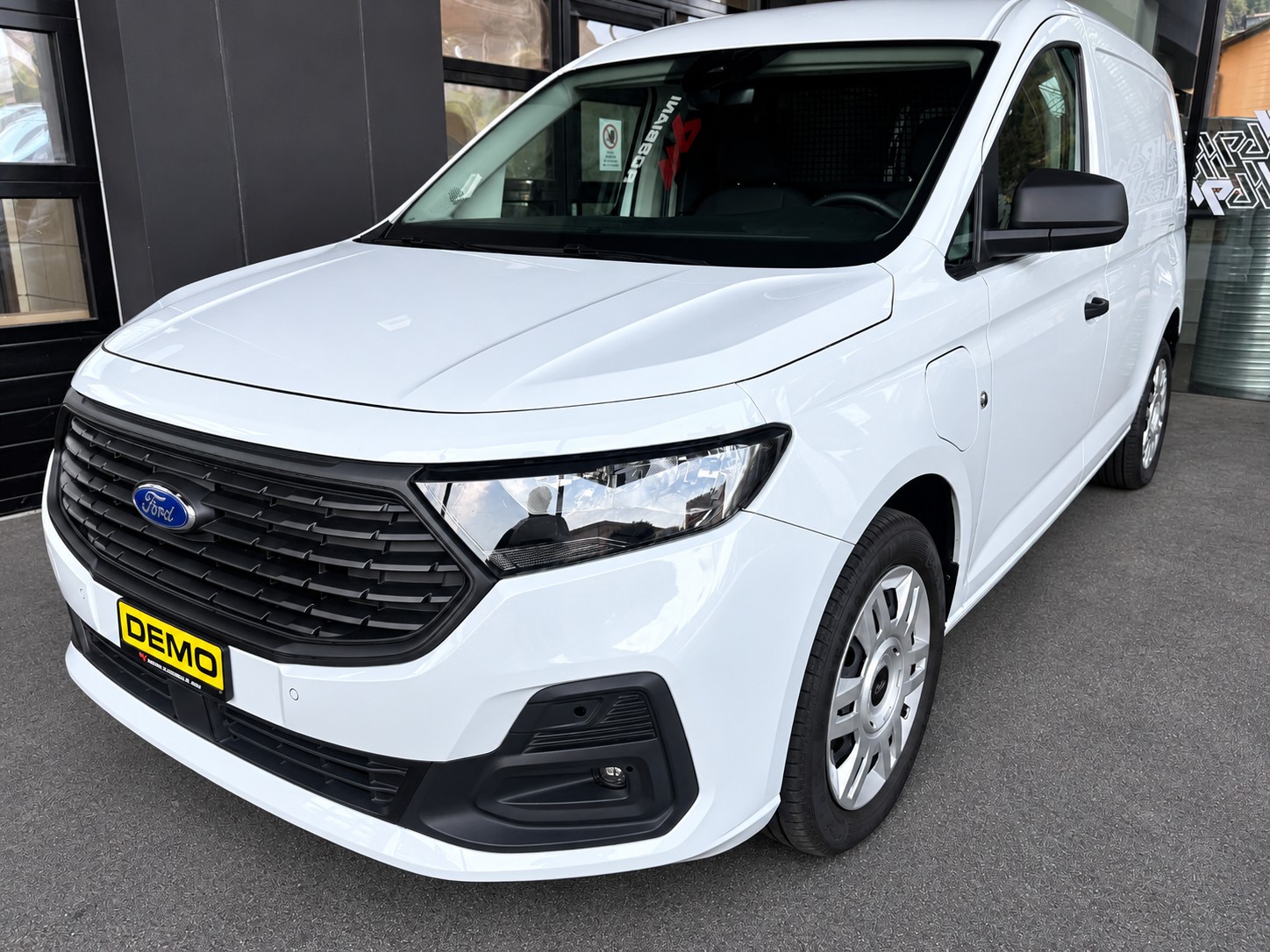 FORD Grand Transit Connect Kasten 1.5 EcoBoost PHEV Trend-image-3