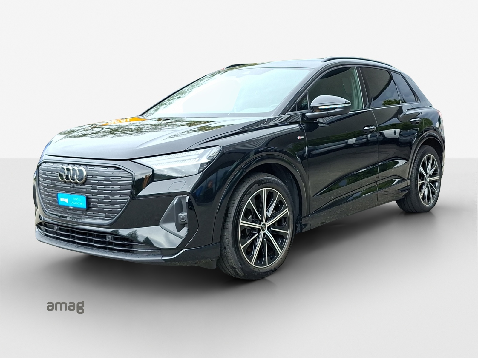 AUDI Q4 e-tron 45 quattro