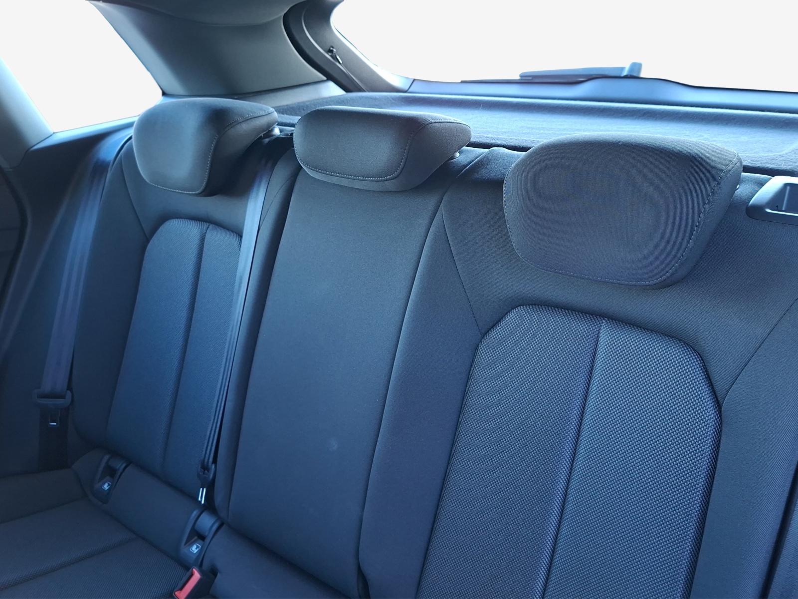 AUDI Q4 e-tron 40-image-12