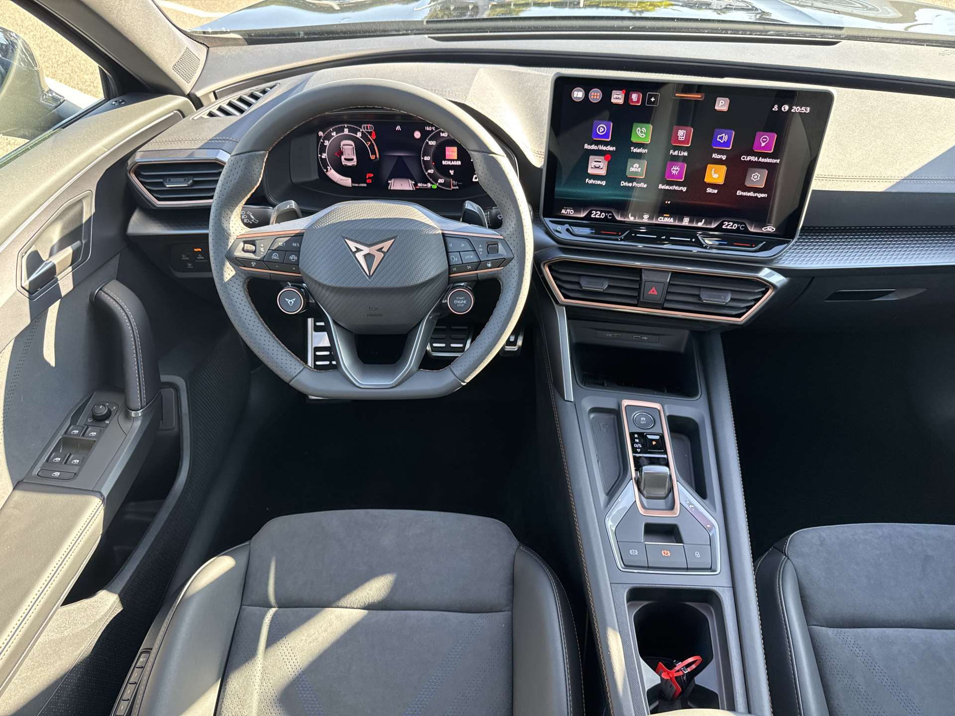 CUPRA Formentor 2.0TSi VZ 4Drive 333PS DSG-Automat-image-4