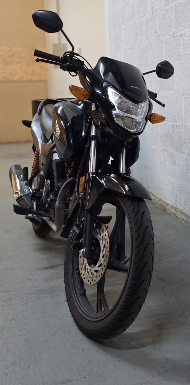 HONDA CBF 125 M-showroom-element-1