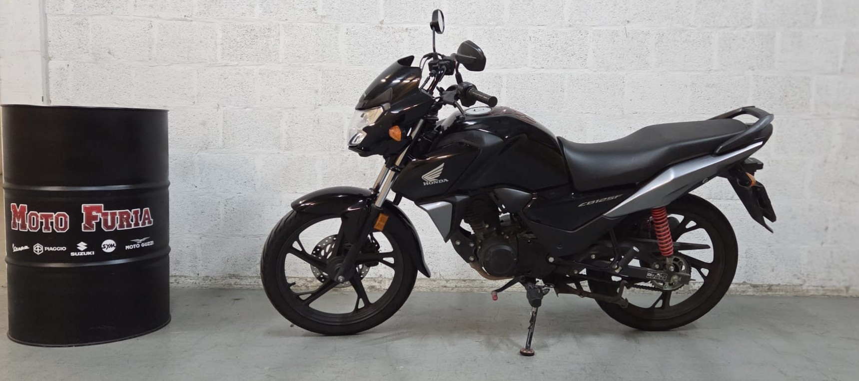 HONDA CBF 125 M-showroom-element-2