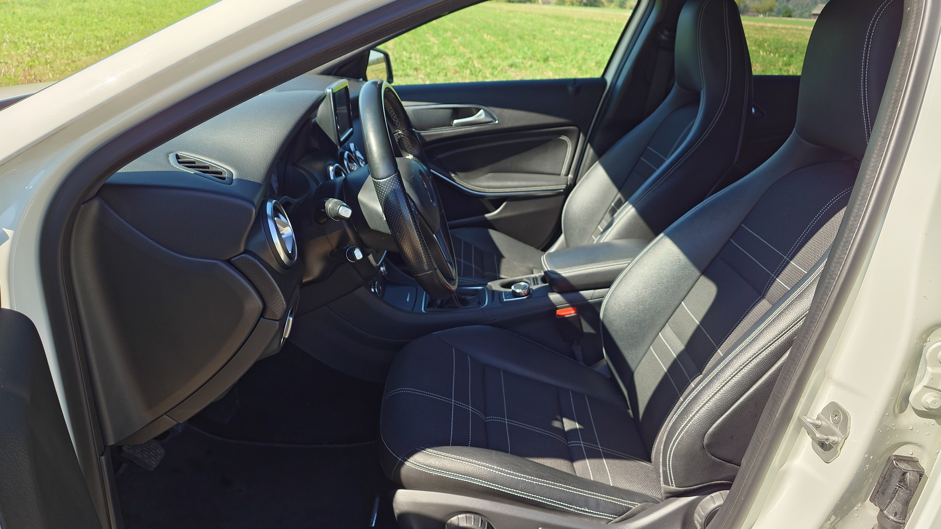 MERCEDES-BENZ A 200 Night Star-image-11
