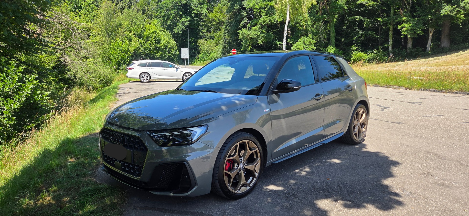 AUDI 2.0 40 TFSI S Line S-Tronic-image-0