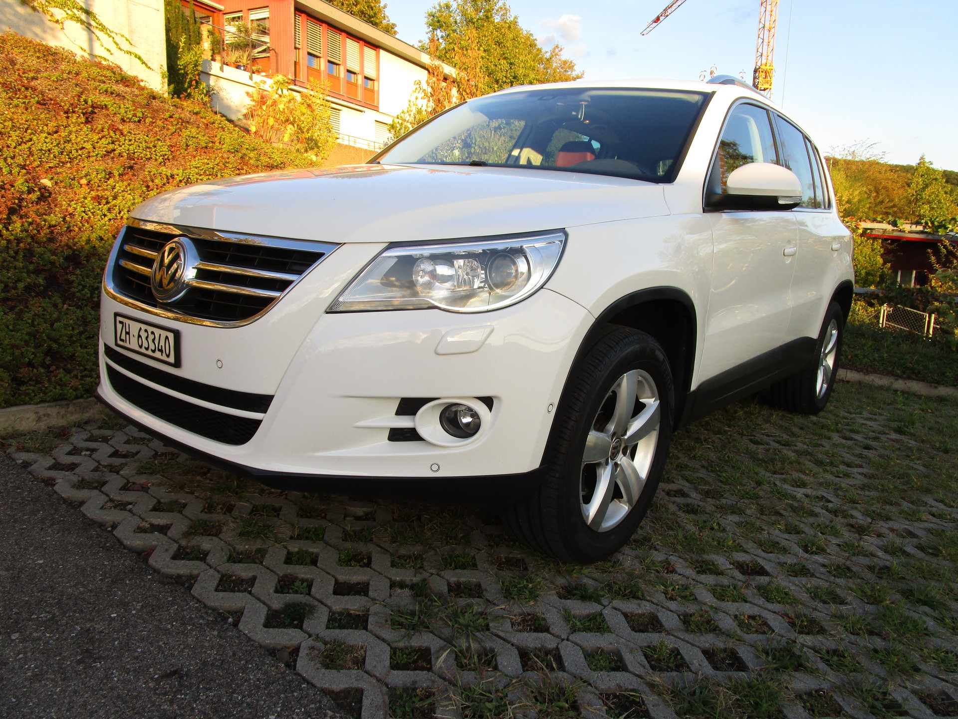 VW 2.0 TSI 200 Sport & Style-image-7