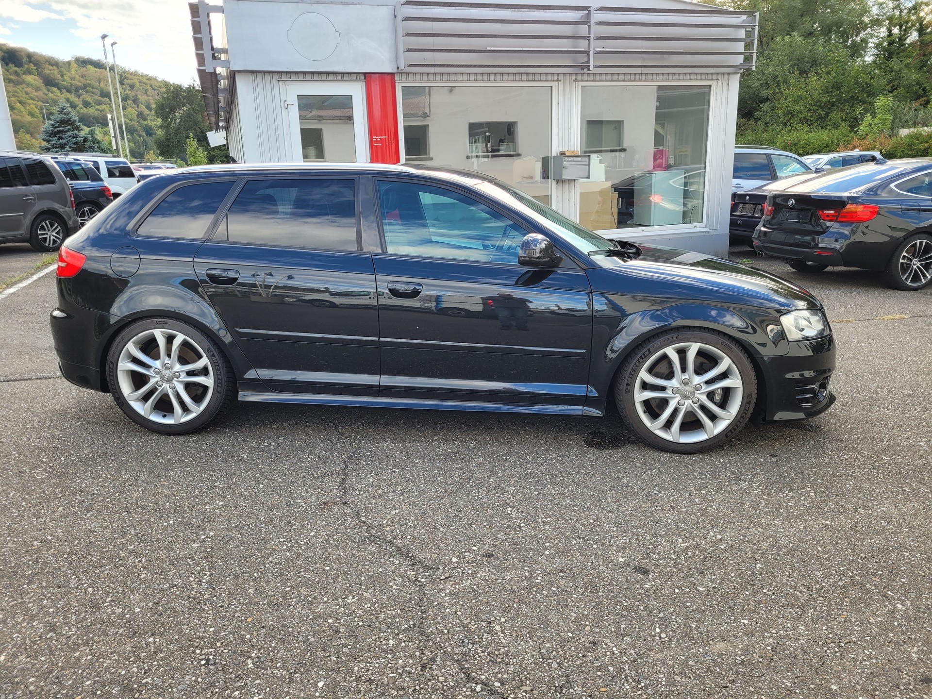 AUDI S3 2.0 TFSI quattro S-tronic-image-3