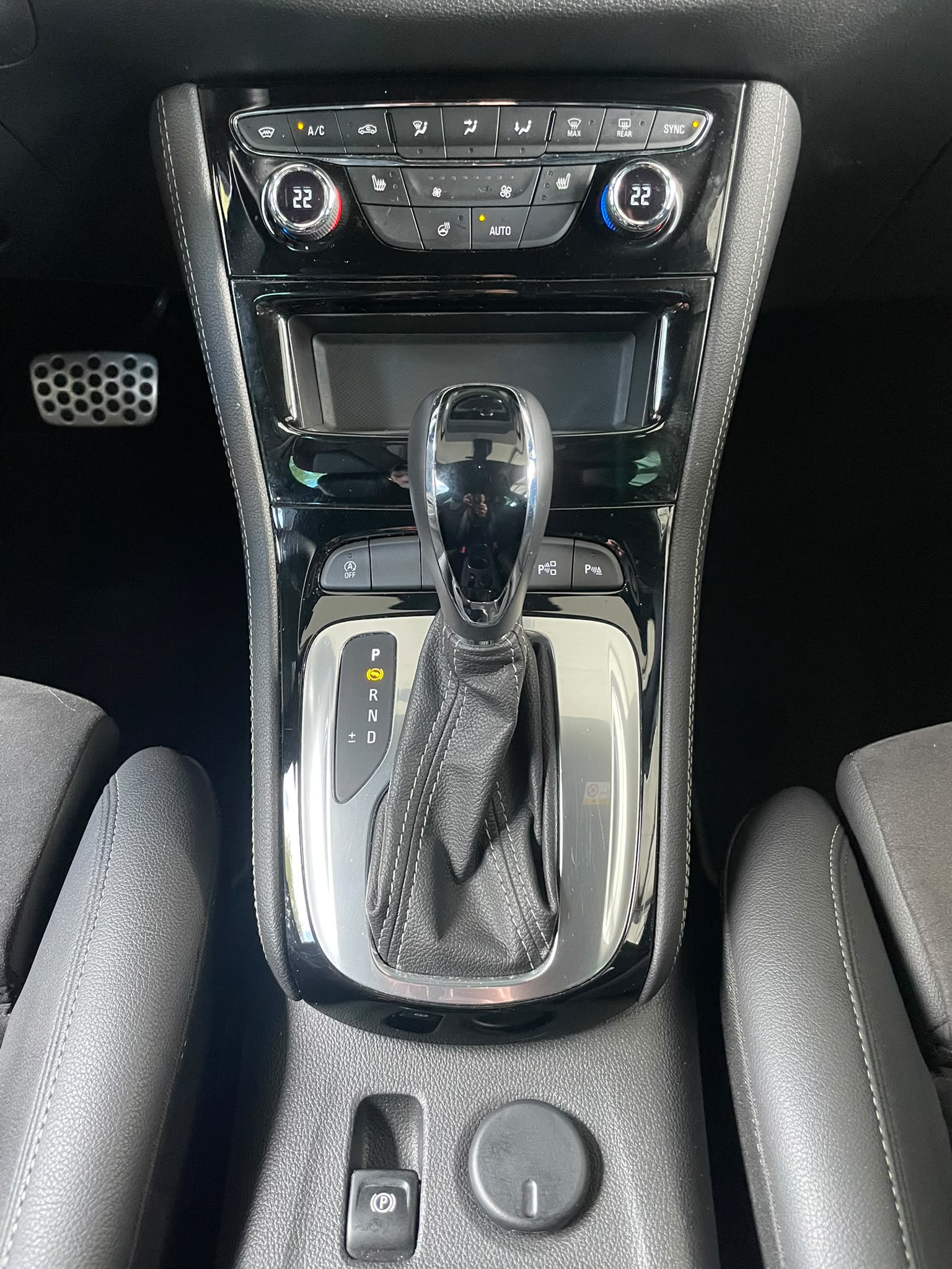 OPEL Astra Sports Tourer 1.5 D 122 Ultimate S/S-image-10