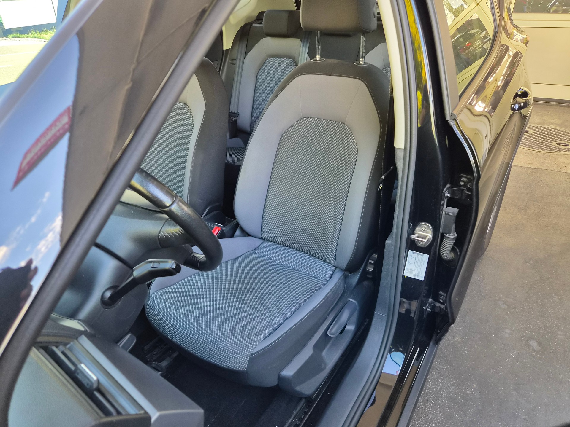 SEAT Arona 1.0 TSI Eco DSG Style-image-5