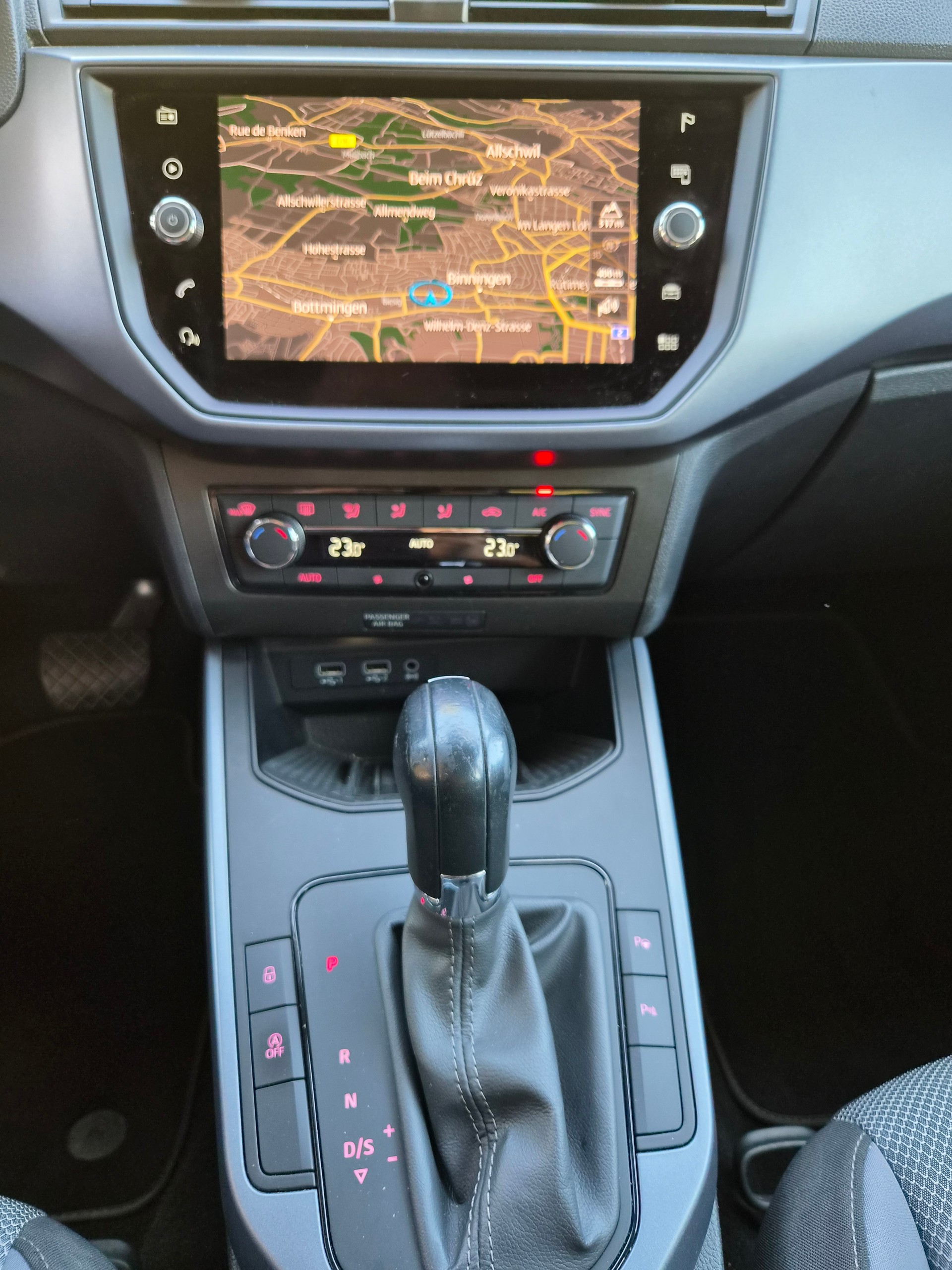 SEAT Arona 1.0 TSI Eco DSG Style-image-9