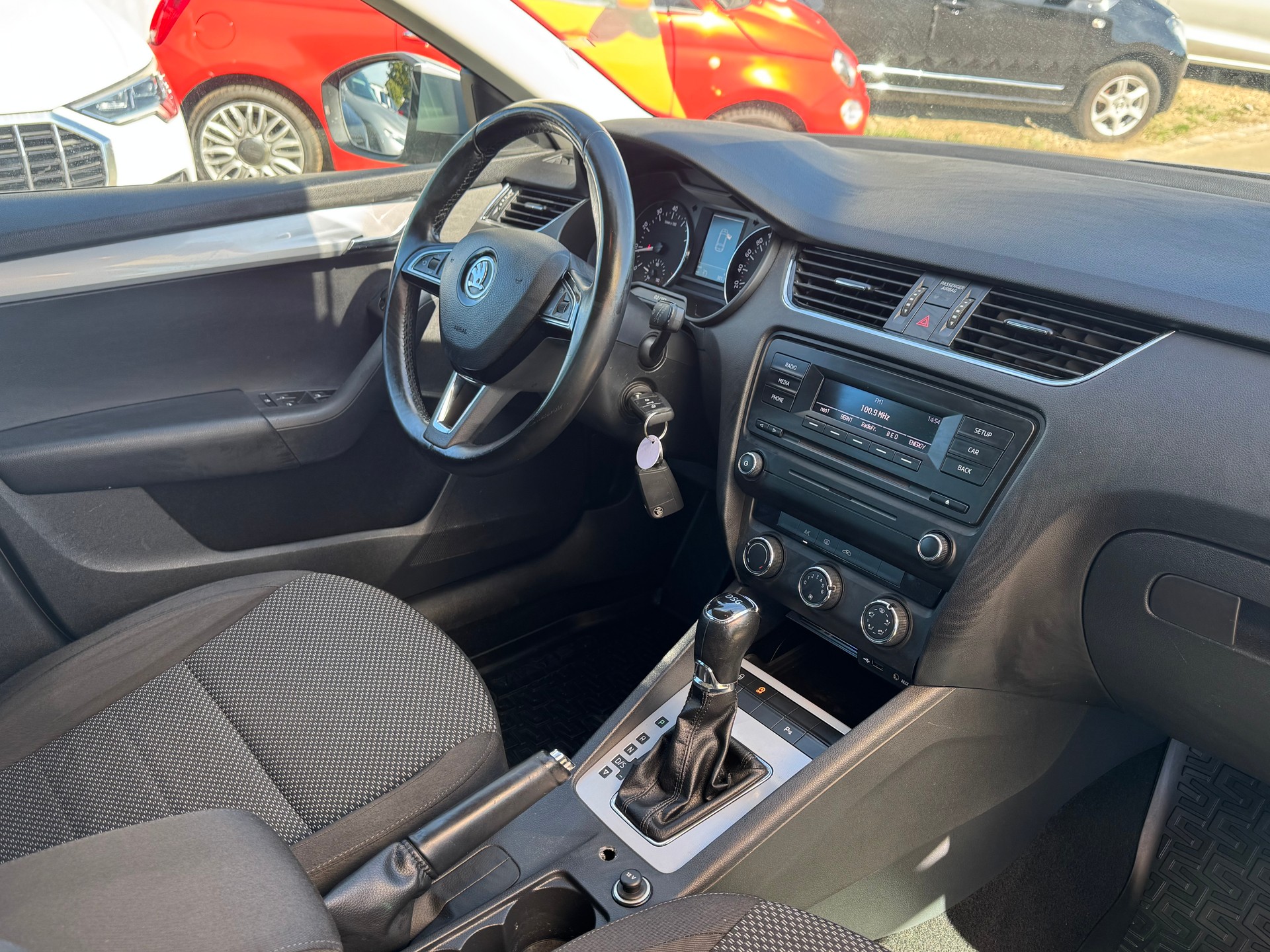 SKODA Octavia Combi 1.4 TSI Ambition DSG-image-6