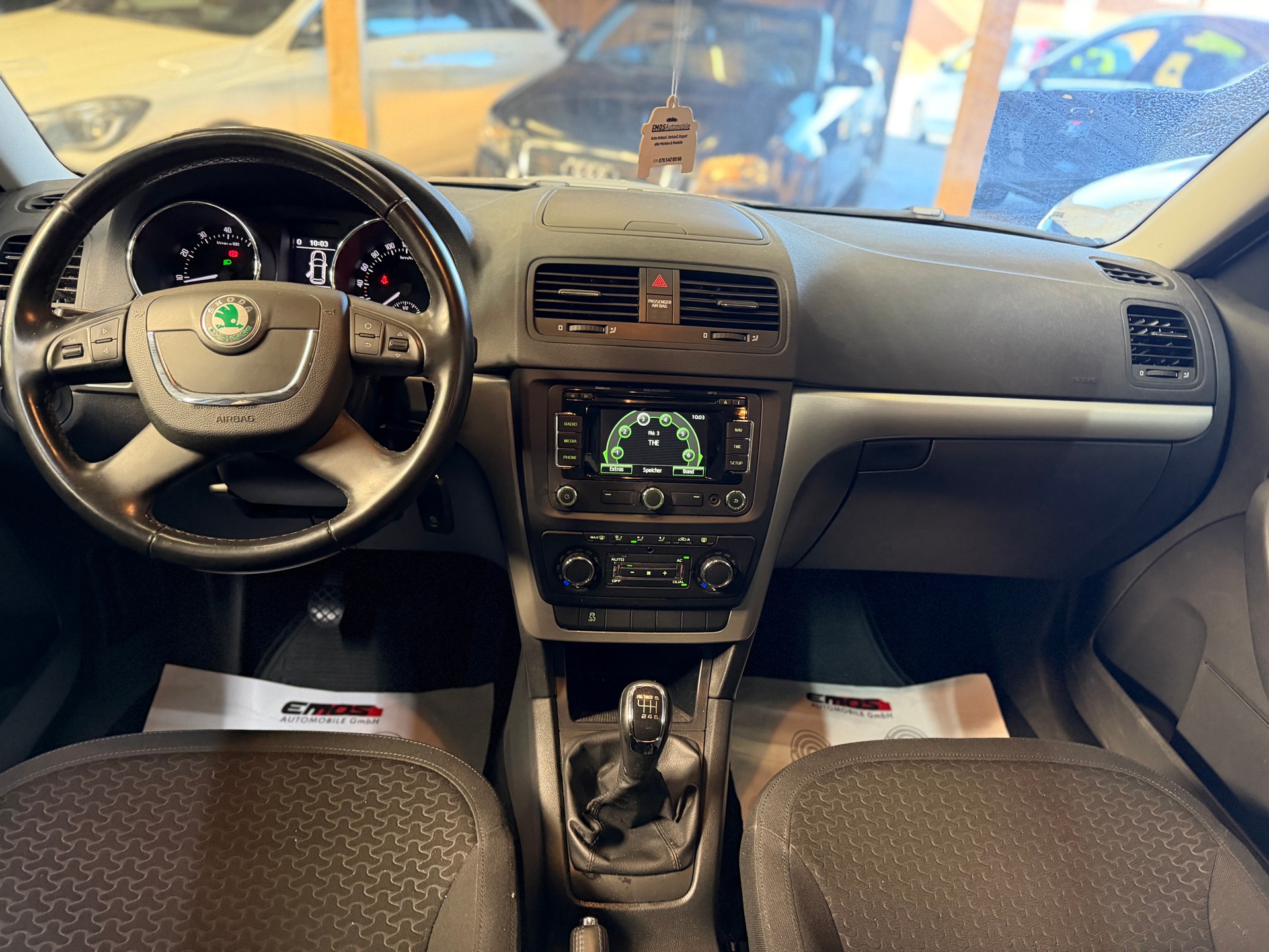 SKODA Yeti 1.2 TSI Ambition-image-7
