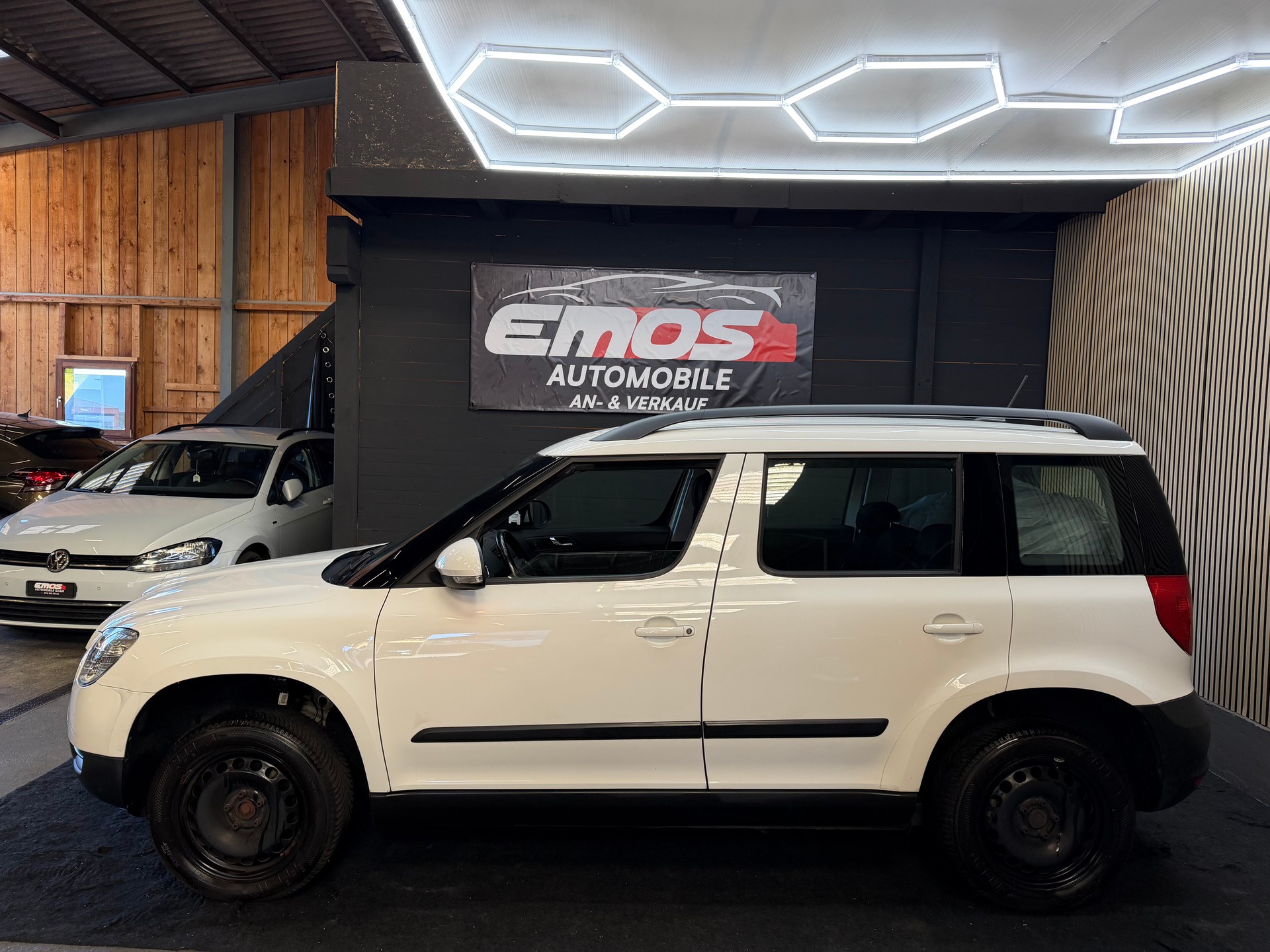 SKODA Yeti 1.2 TSI Ambition-image-3