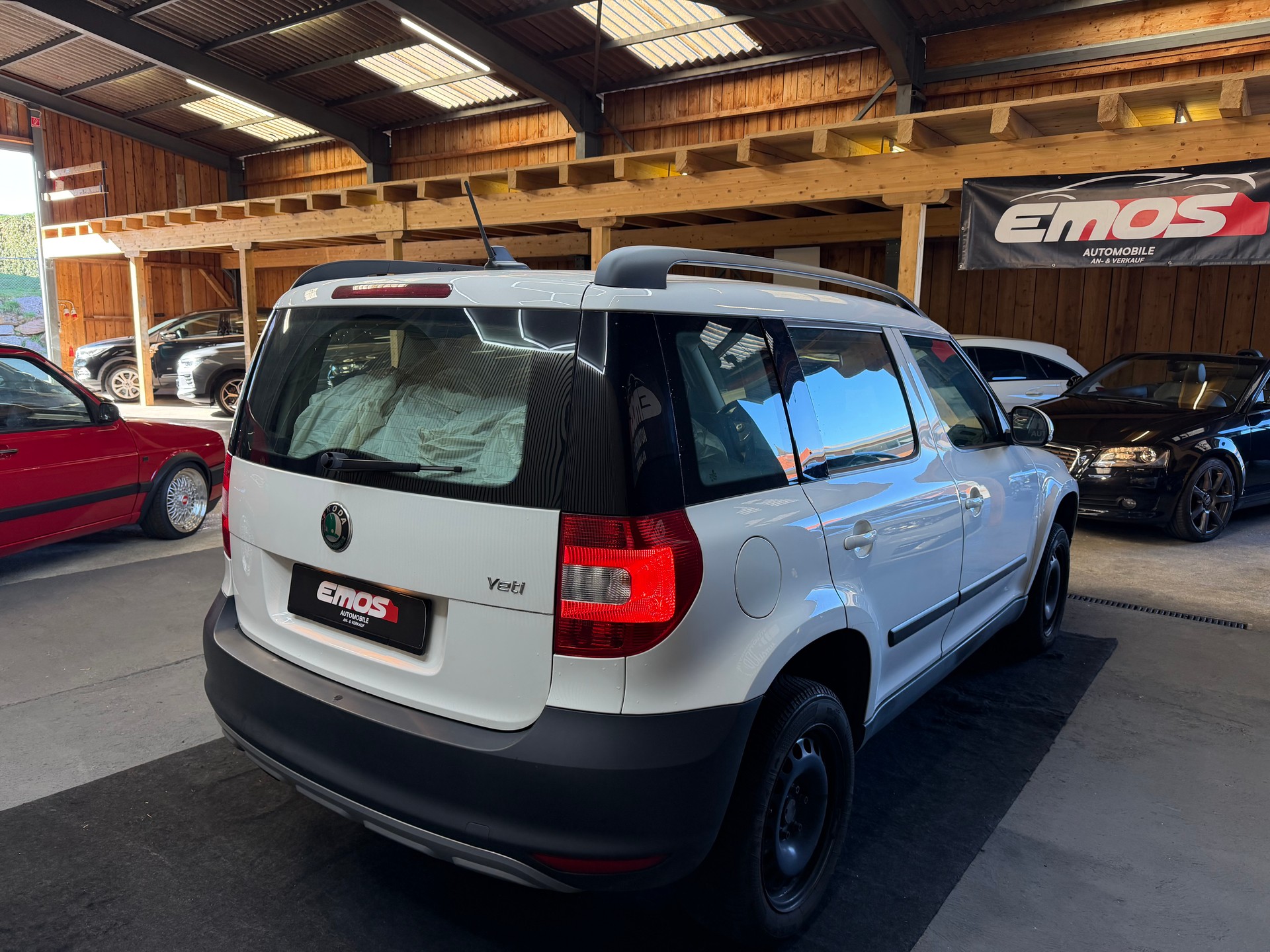 SKODA Yeti 1.2 TSI Ambition-image-5