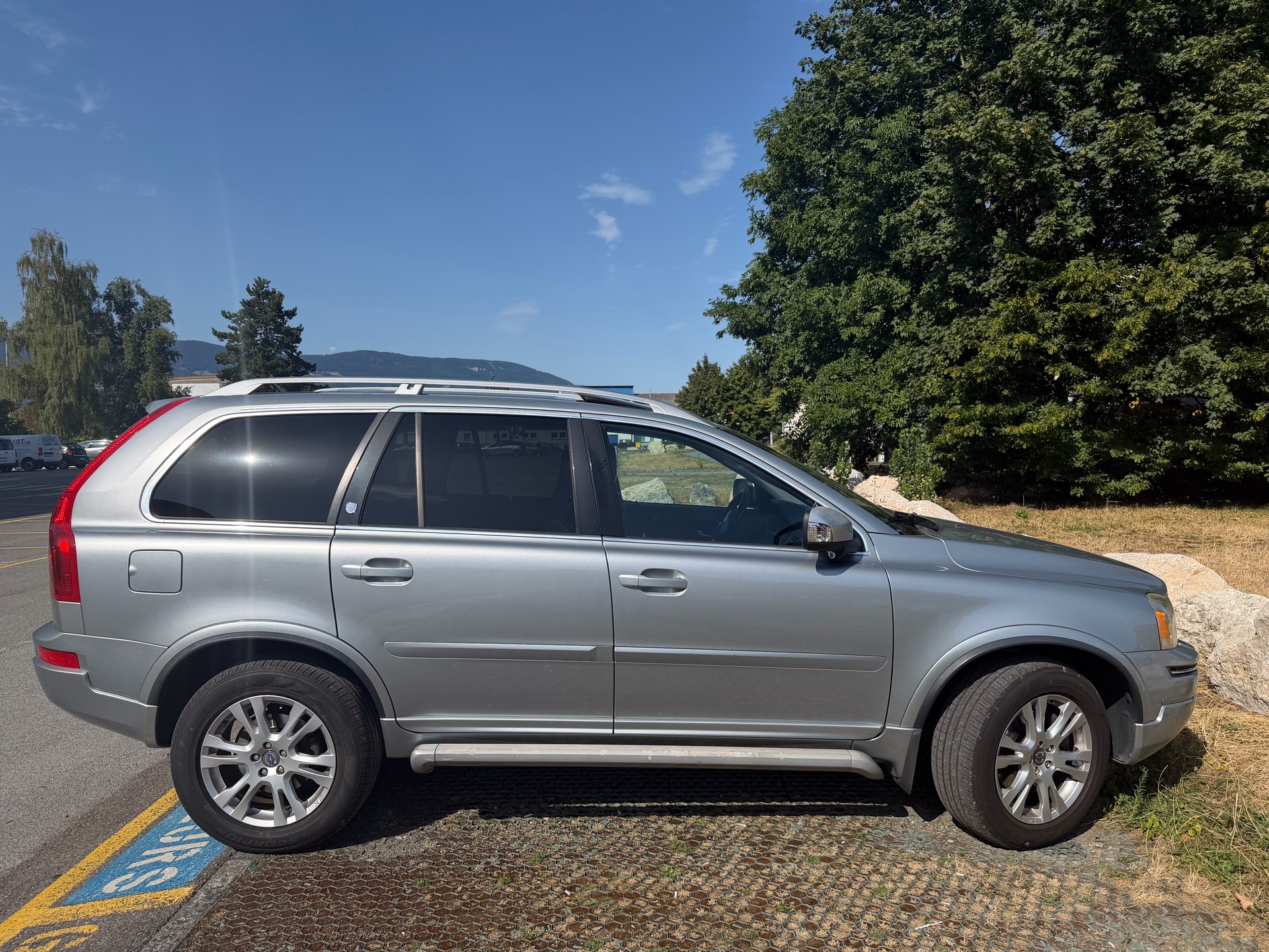 VOLVO 2.4D5 Executive 7P. AWD-image-0