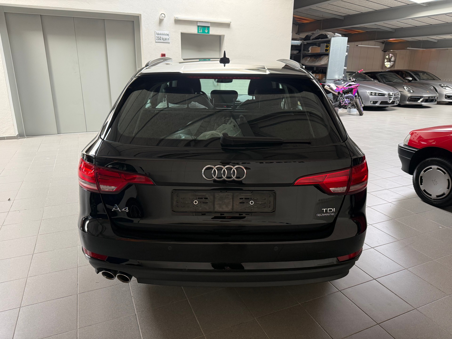 AUDI A4 Avant 2.0 TDI quattro S-tronic-image-7