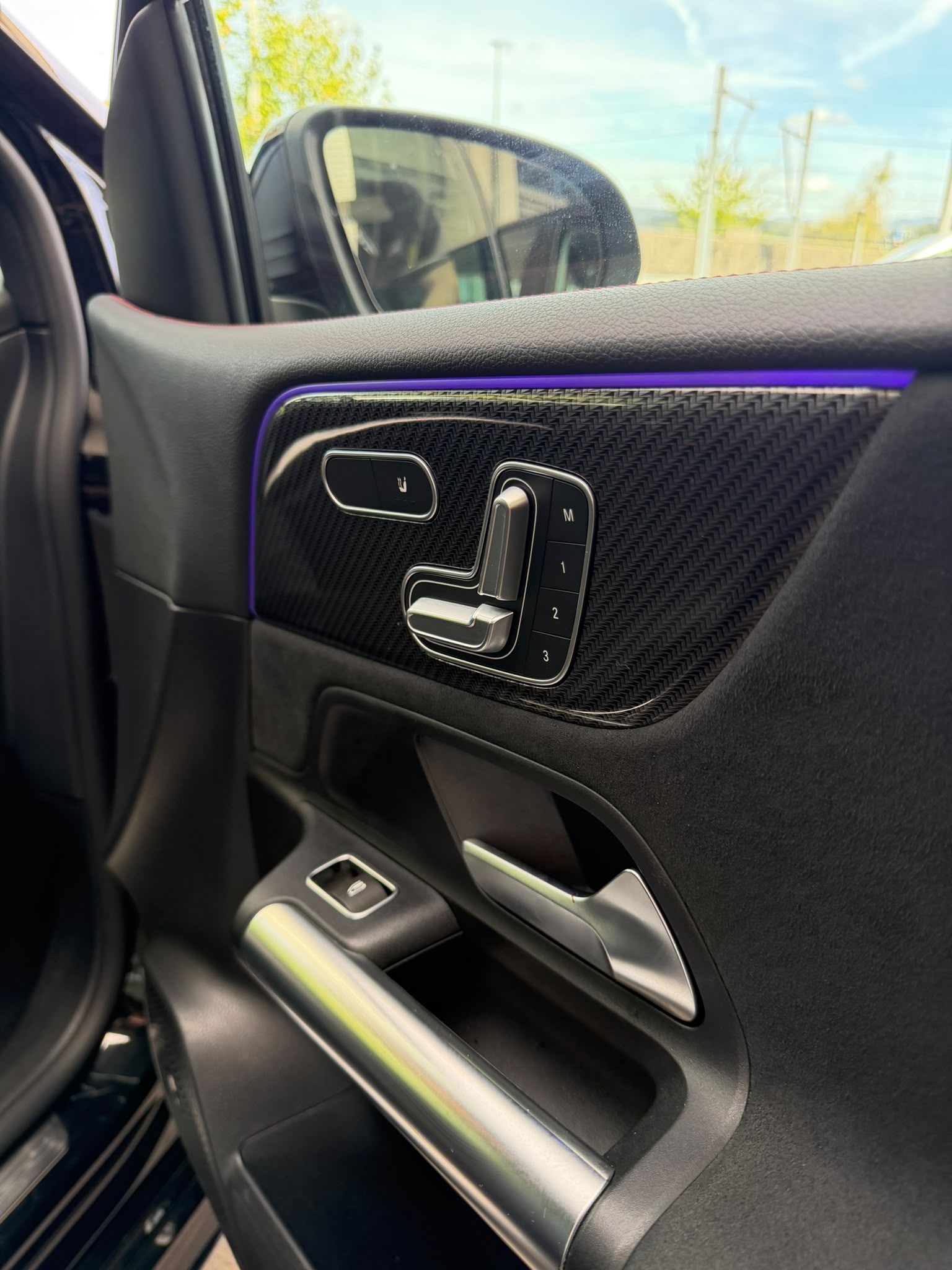 MERCEDES-BENZ B 200 d AMG Line 8G-DCT-image-10