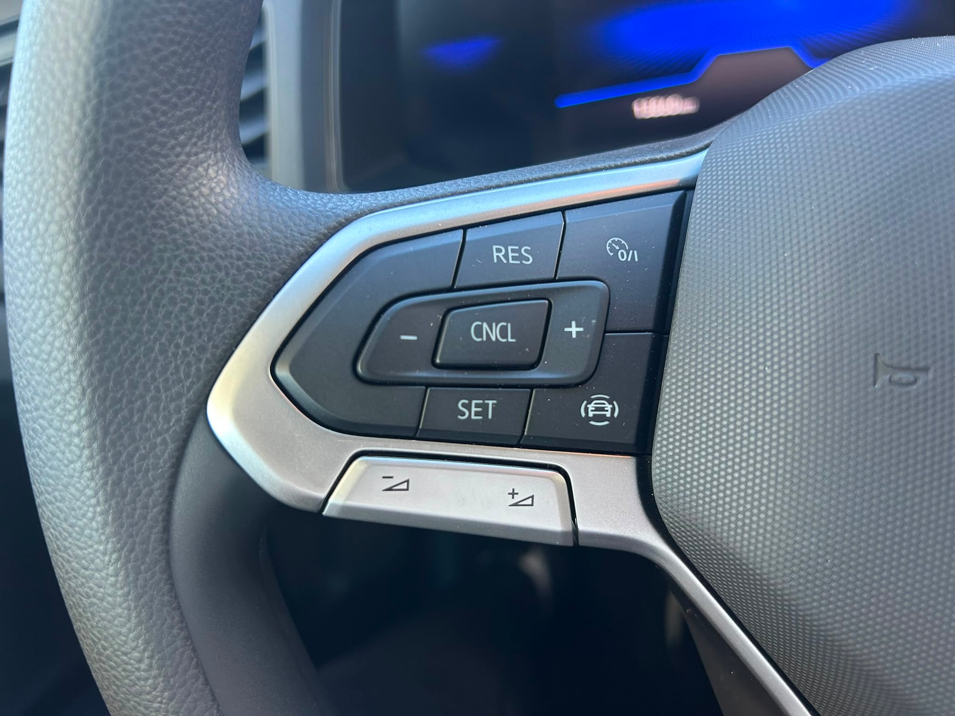 VW Polo 1.0 TSI Style-image-9