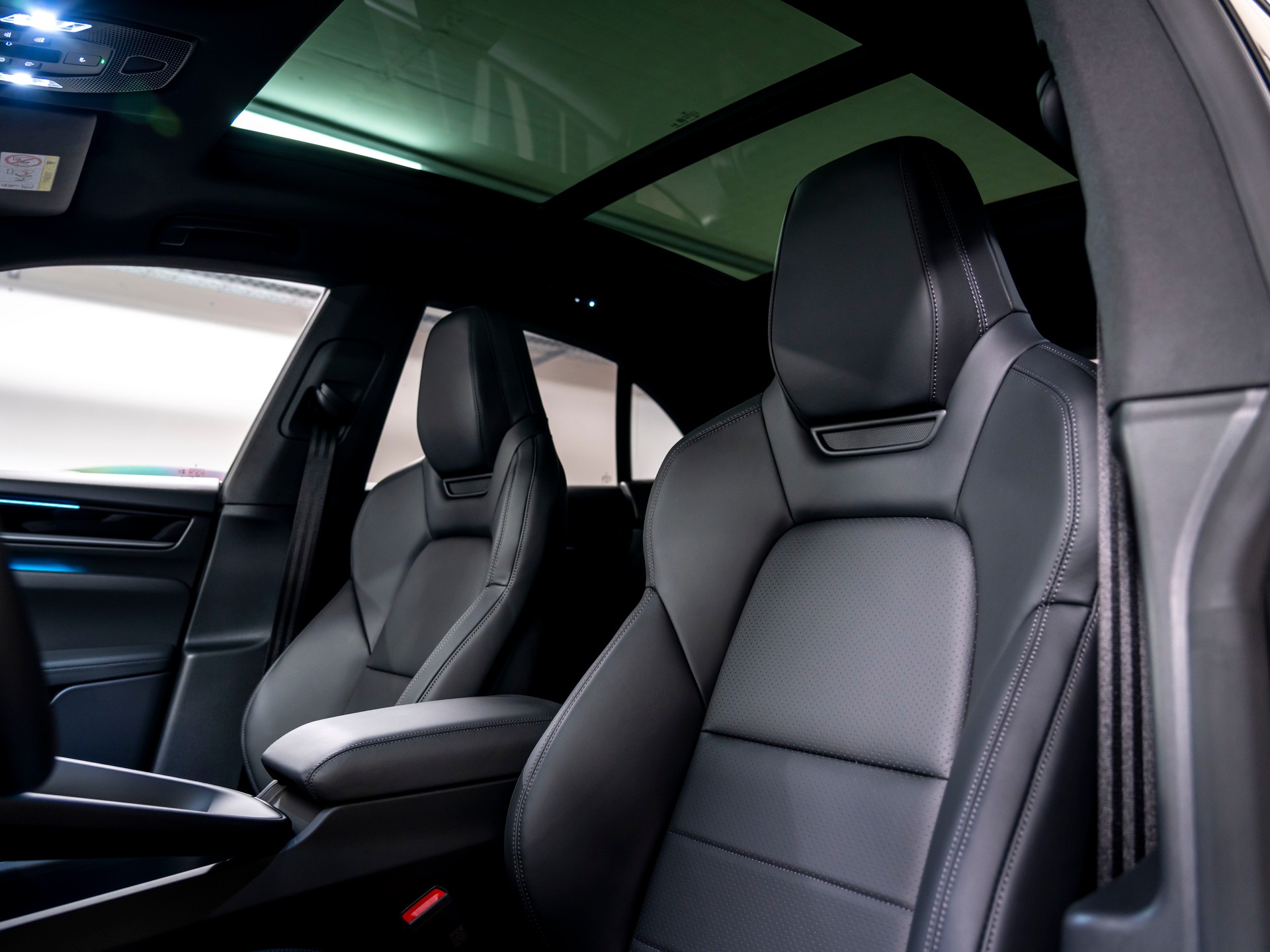 PORSCHE Macan 4 100kWh-image-14