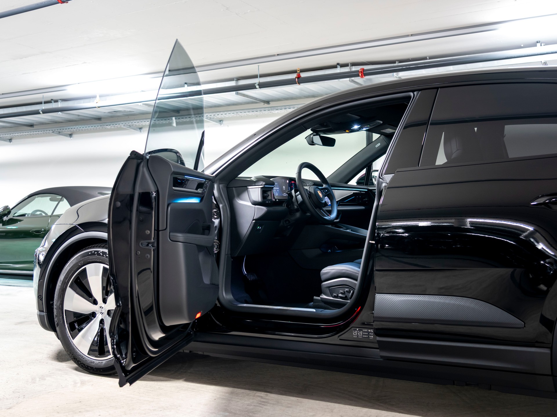 PORSCHE Macan 4 100kWh-image-16