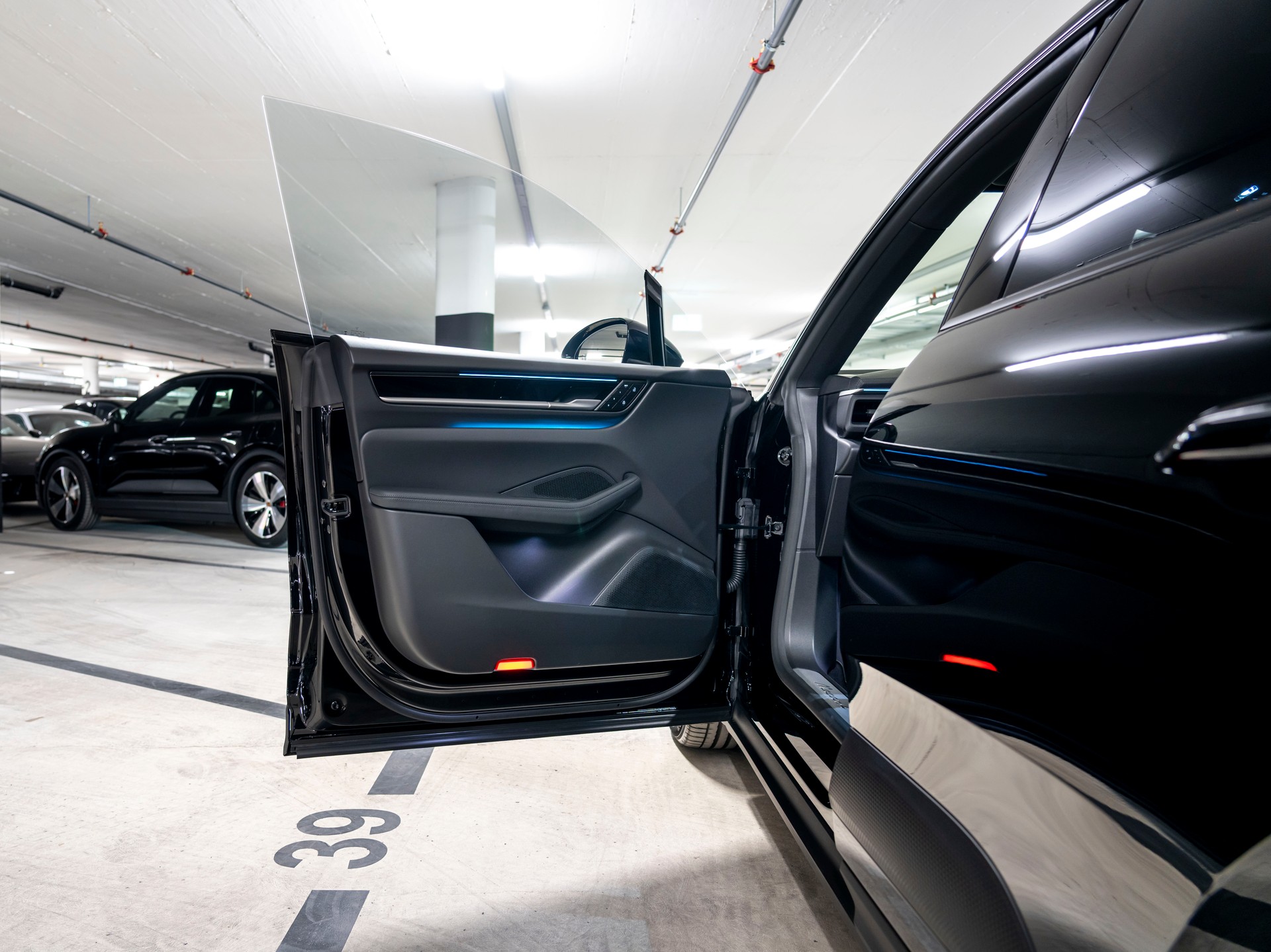 PORSCHE Macan 4 100kWh-image-23