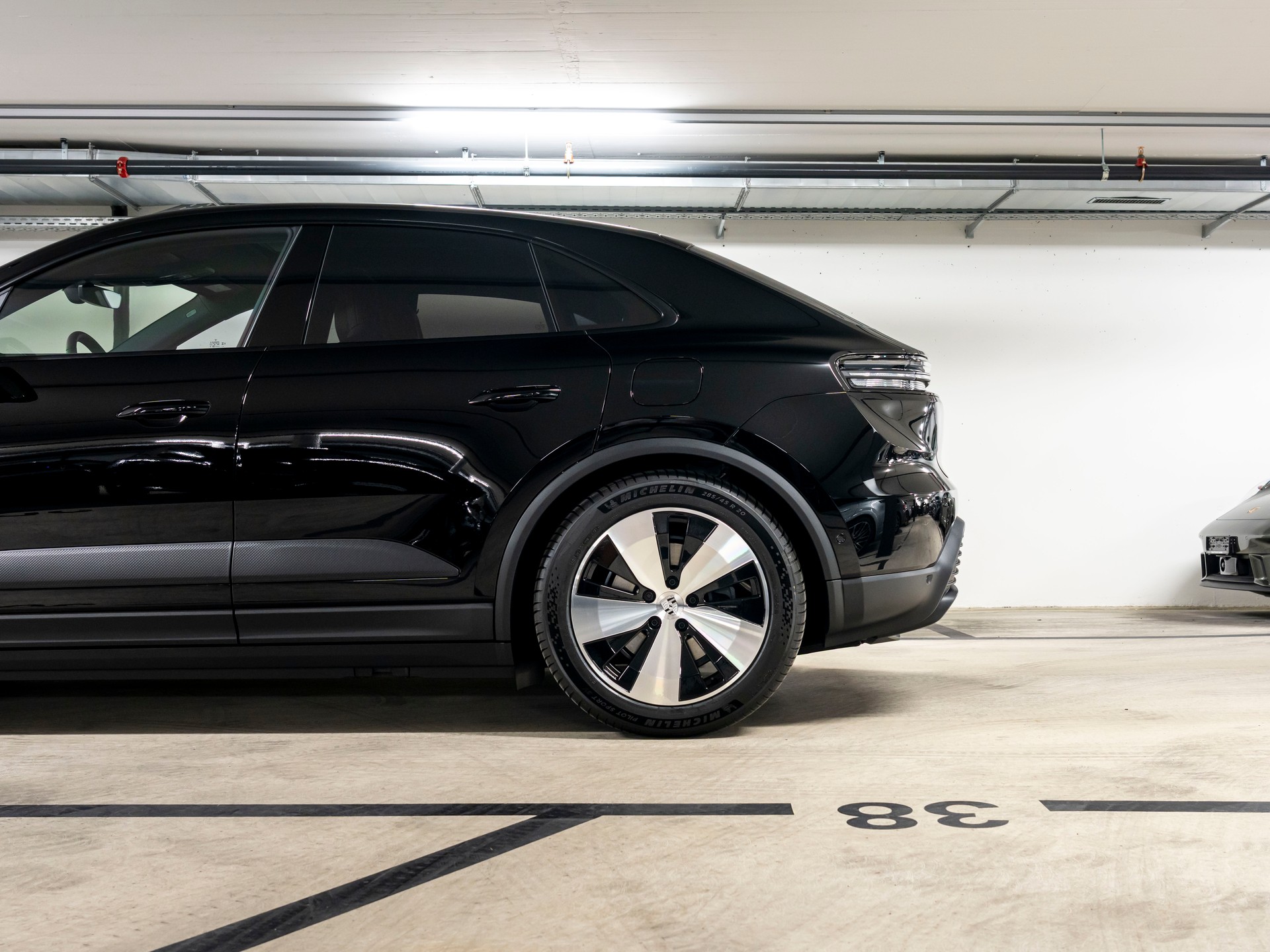 PORSCHE Macan 4 100kWh-image-7