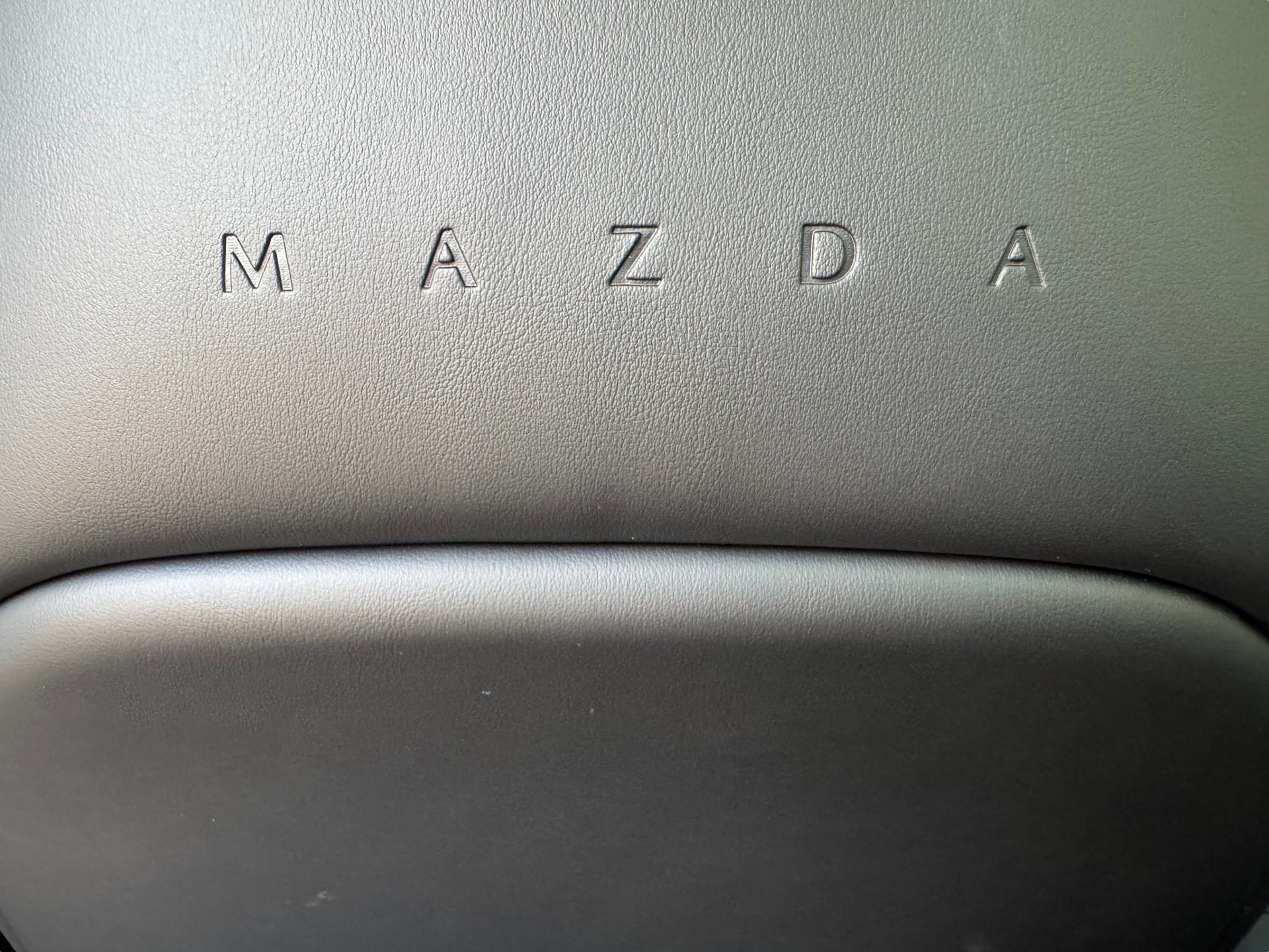 MAZDA CX-6e 68,8 kWh Takumi-image-9