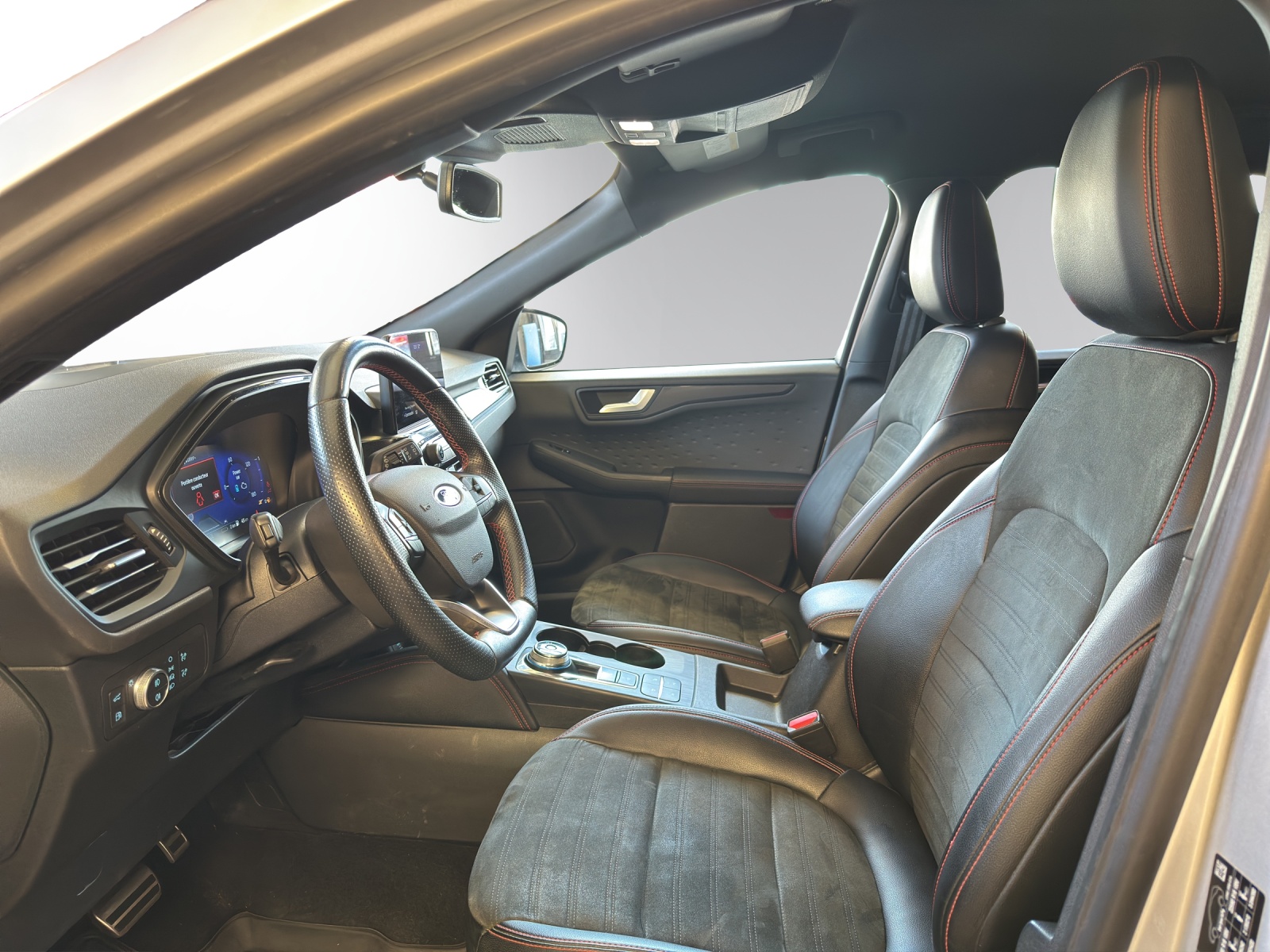 FORD Kuga 2.5 PHEV ST-LineX2WD-image-11