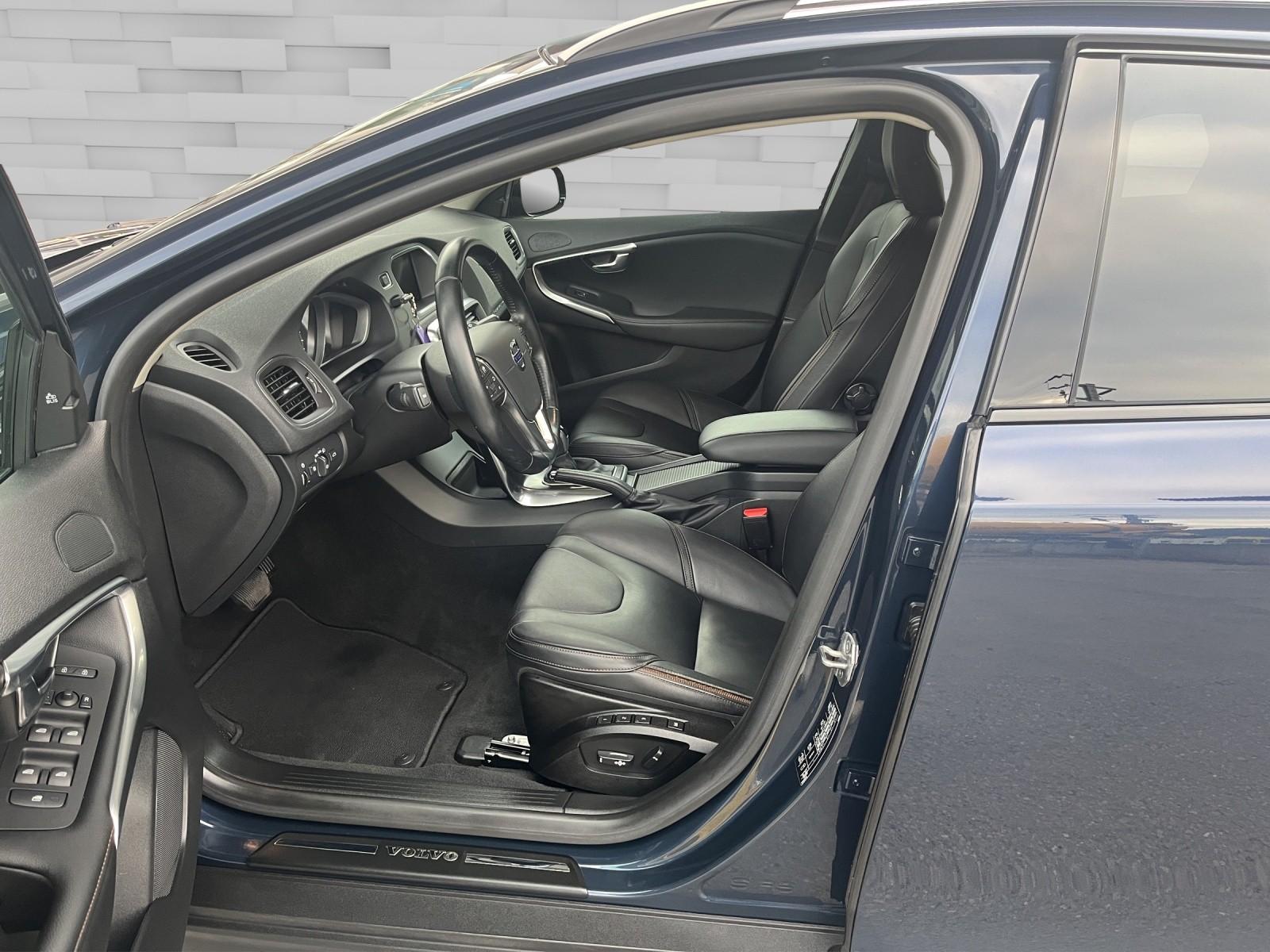 VOLVO V40 CC 2.5 T5 Summum AWD S/S-image-9