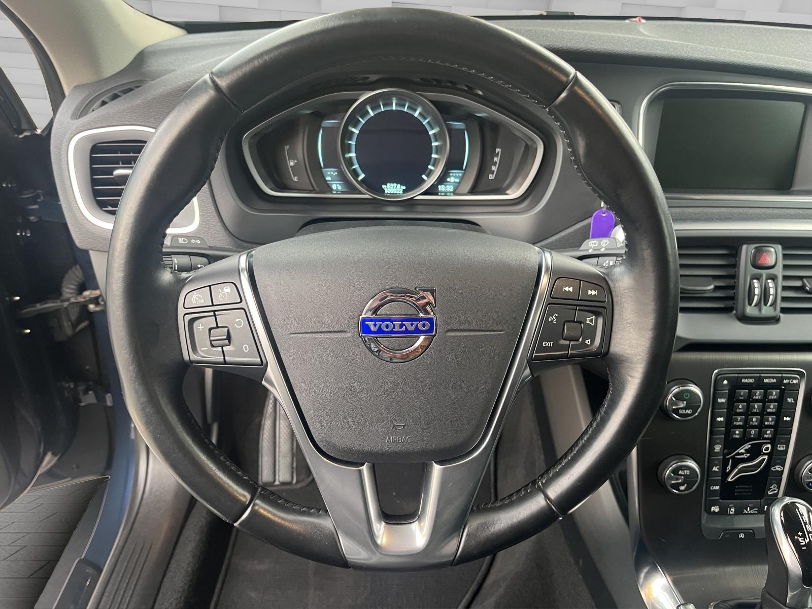 VOLVO V40 CC 2.5 T5 Summum AWD S/S-image-11