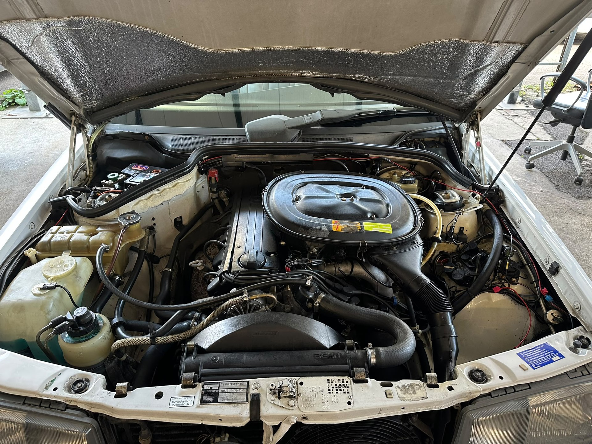 MERCEDES-BENZ 190 E 2.0-image-12