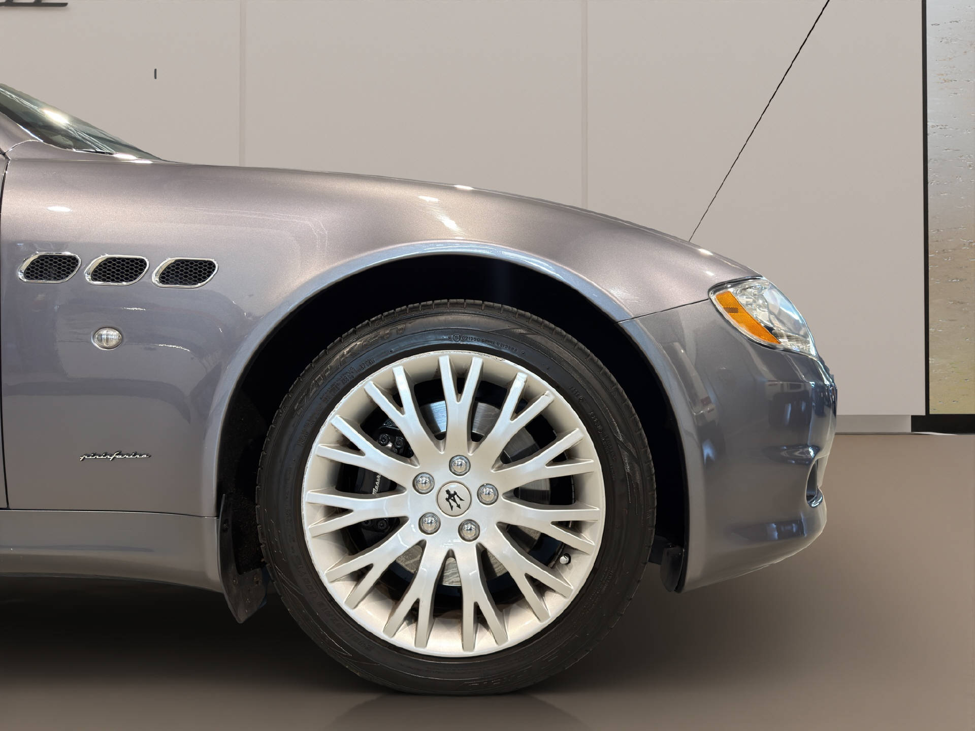 MASERATI Quattroporte 4.2 V8-image-19