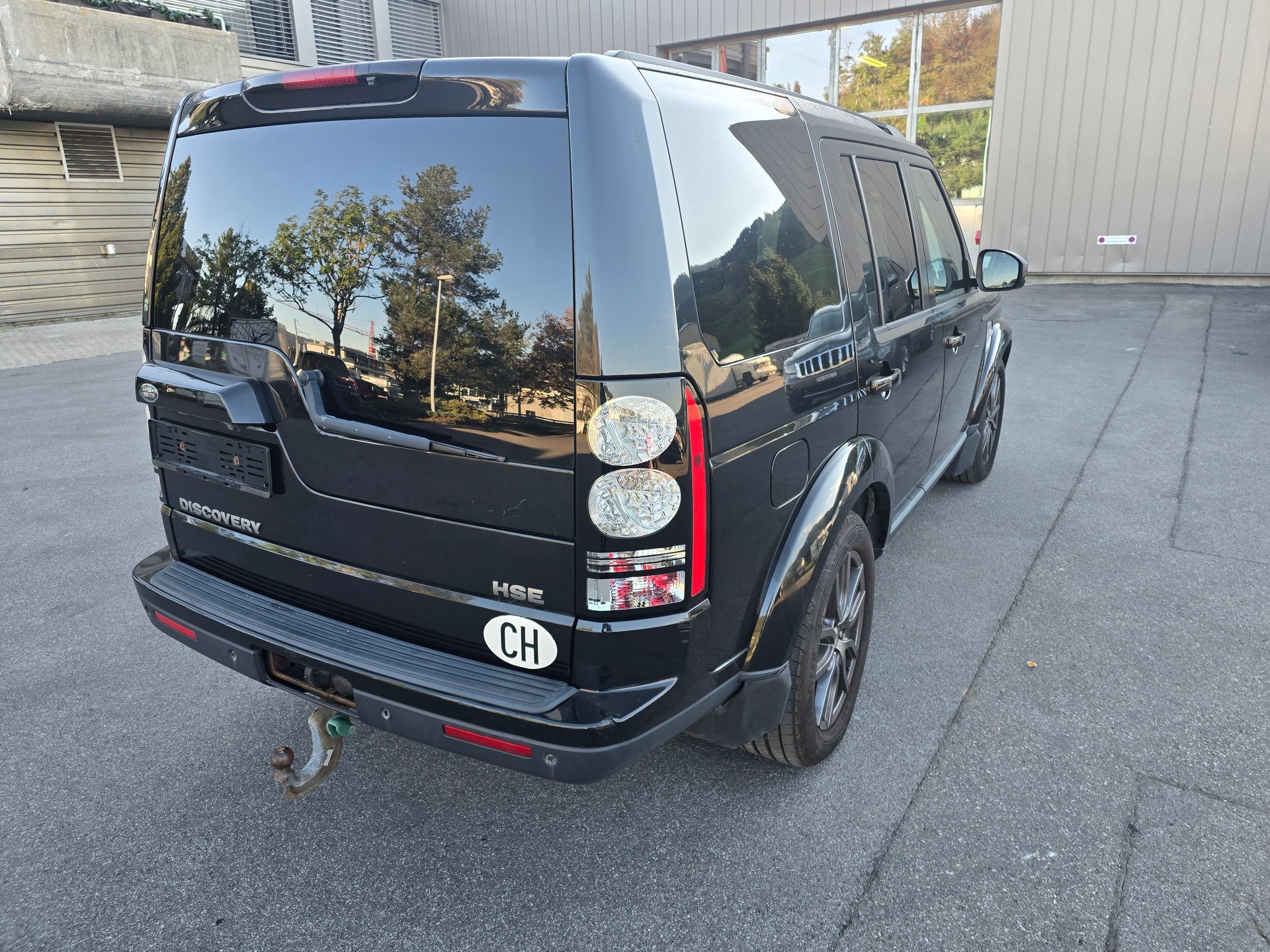 LAND ROVER Discovery 3.0 SDV6 HSE Luxury Automatic-image-6