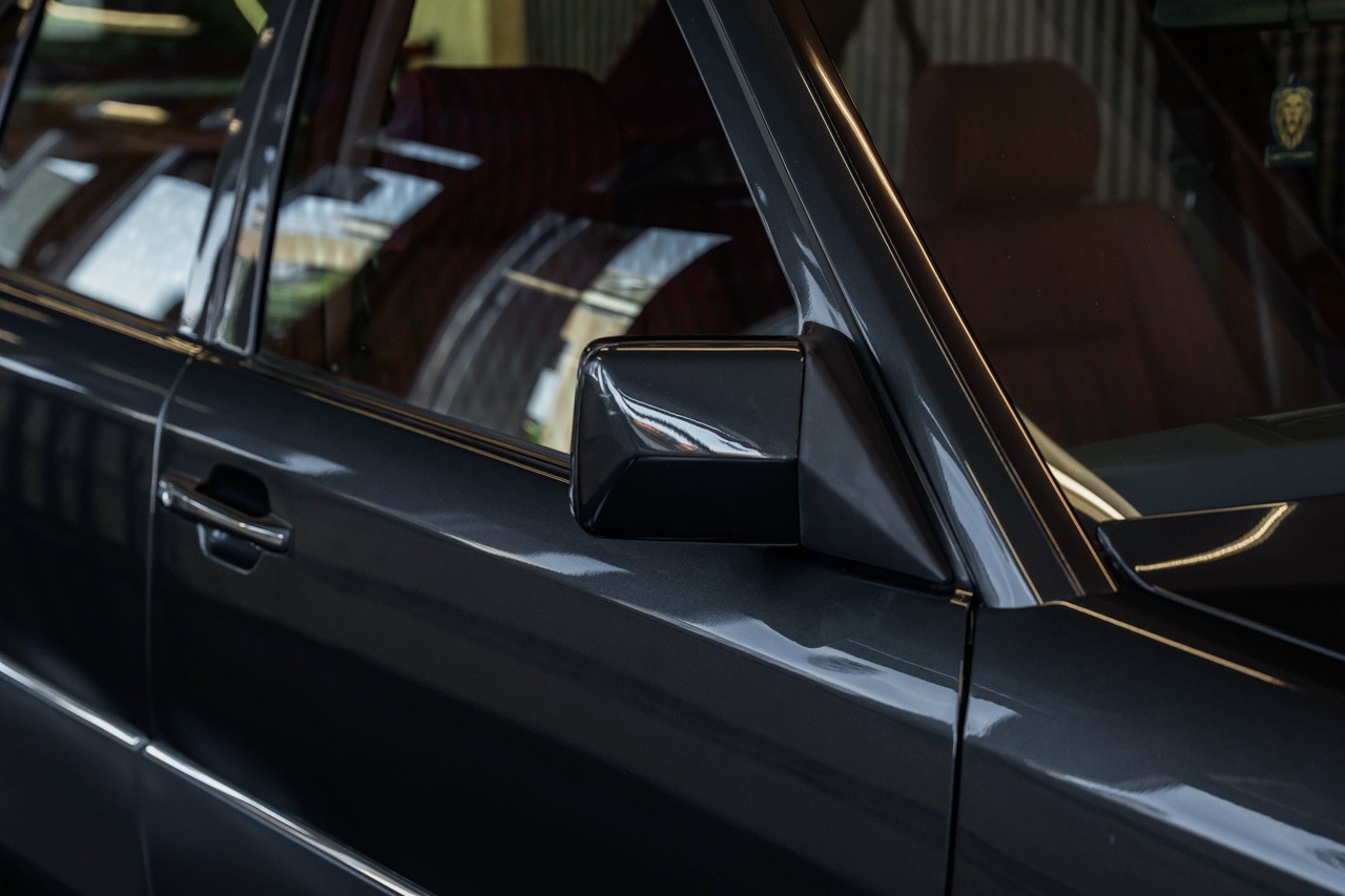 MERCEDES-BENZ 230 E-image-28