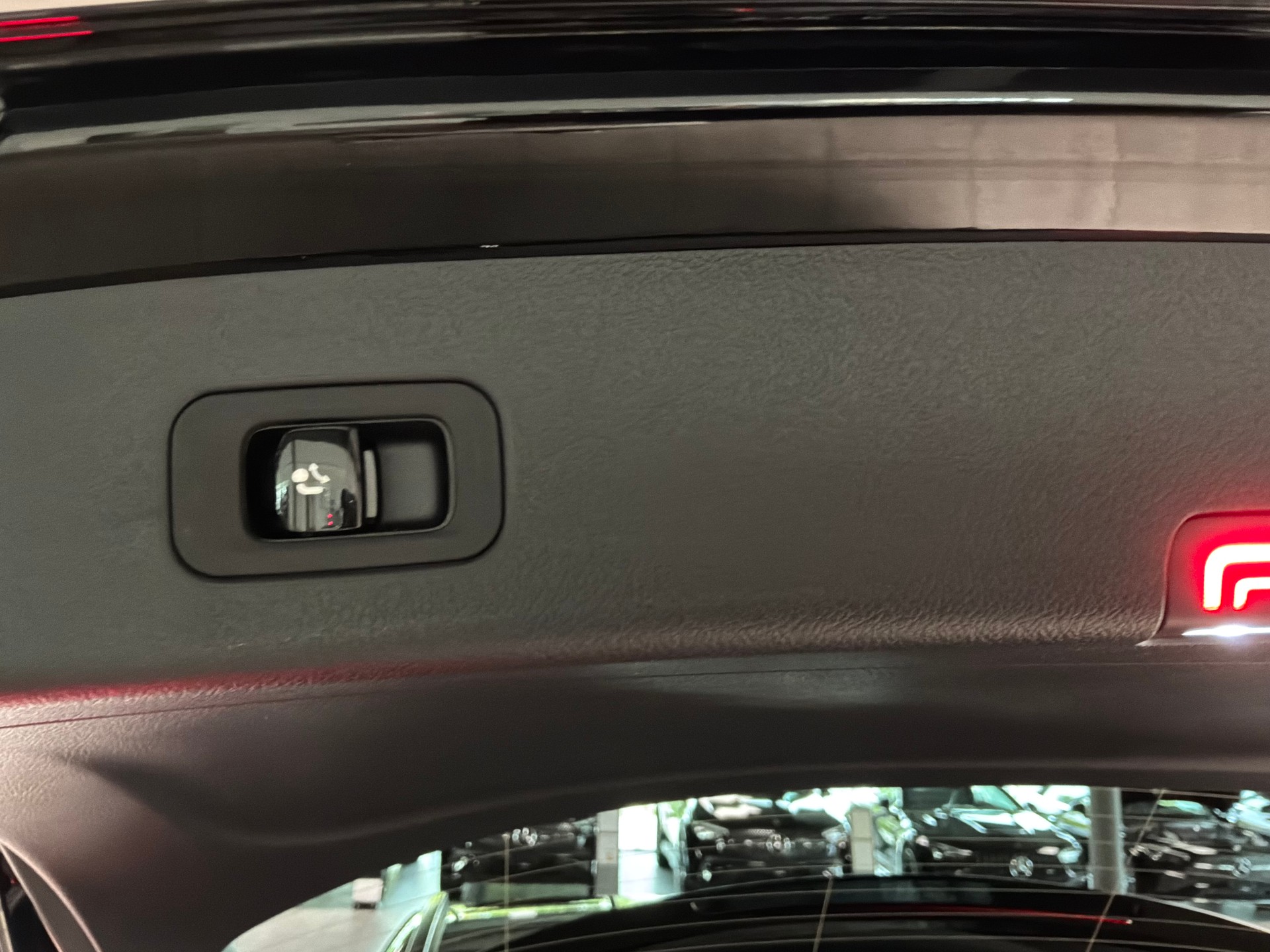 MERCEDES-BENZ GLC 400 e 4Matic EQ Star 9G-Tronic-image-7