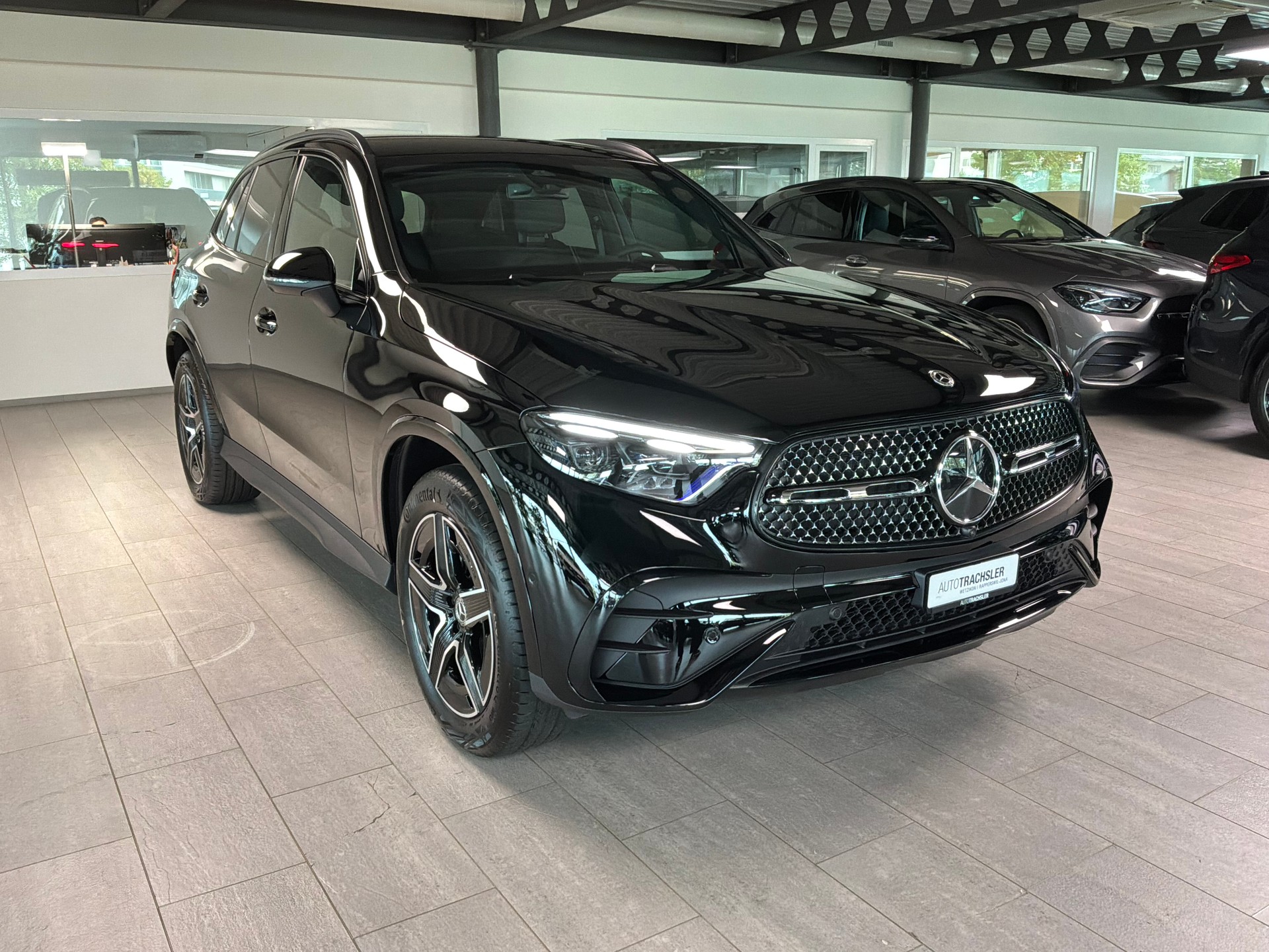 MERCEDES-BENZ GLC 400 e 4Matic EQ Star 9G-Tronic-image-2