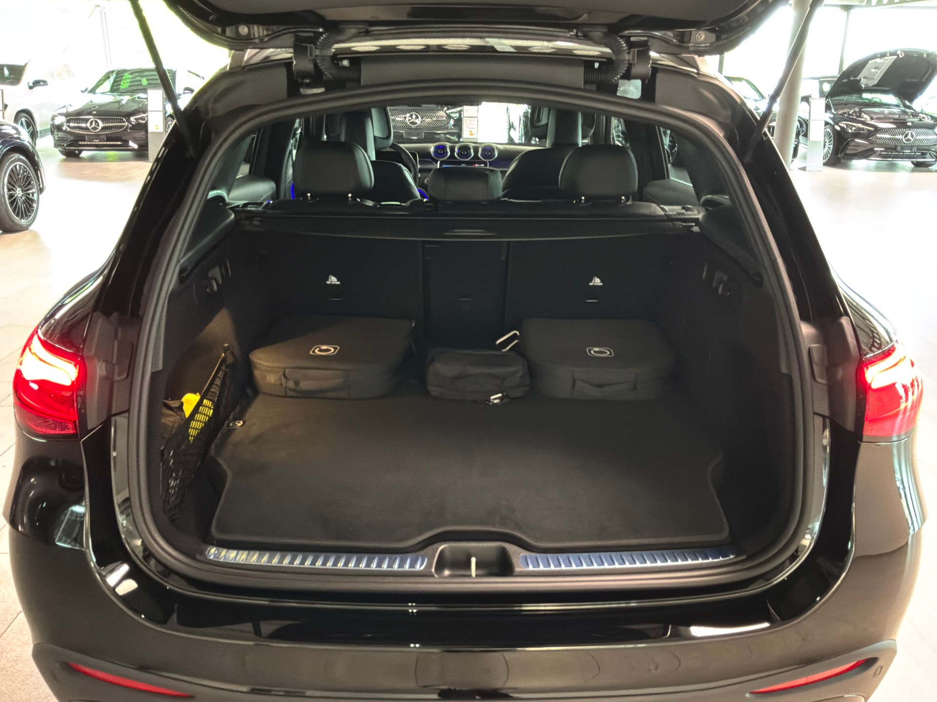 MERCEDES-BENZ GLC 400 e 4Matic EQ Star 9G-Tronic-image-6