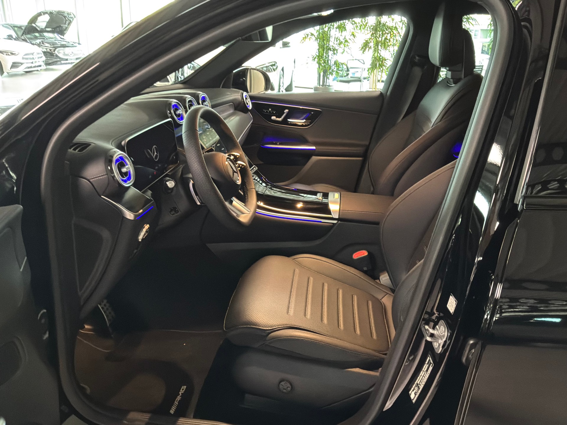 MERCEDES-BENZ GLC 400 e 4Matic EQ Star 9G-Tronic-image-9