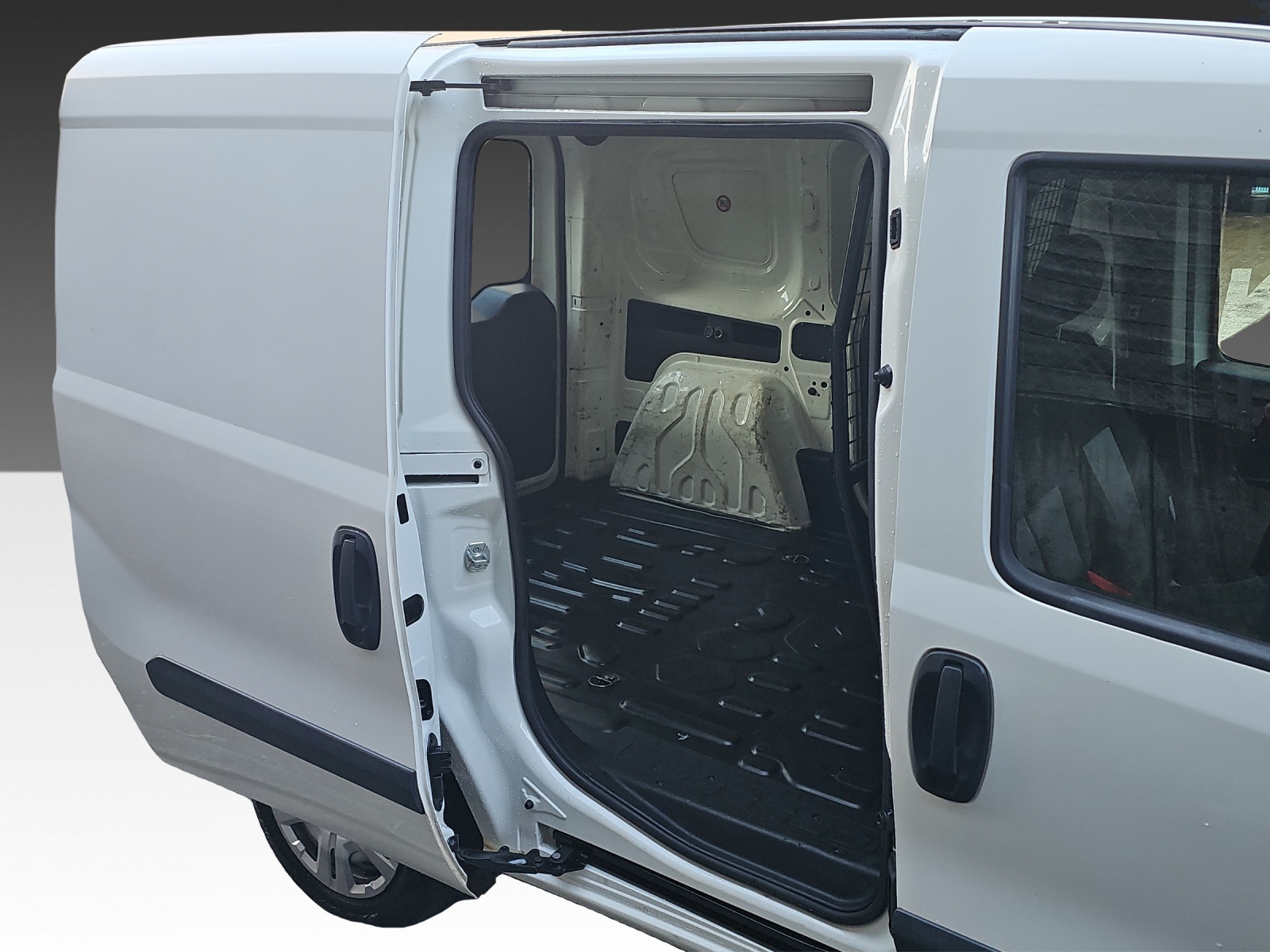 FIAT Doblò 1.3 Multijet Cargo Swiss-image-16