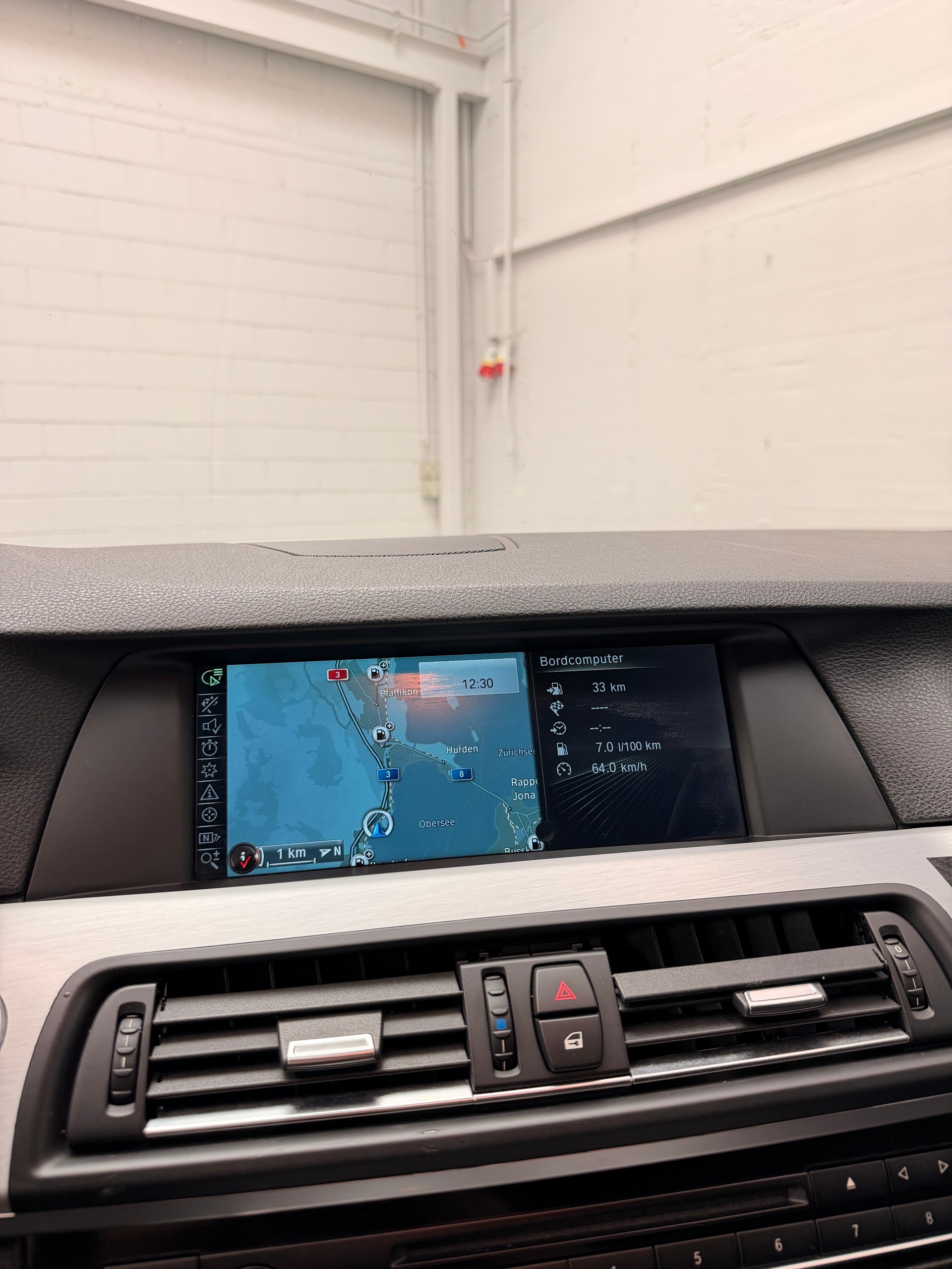 BMW 530d xDrive Touring Steptronic CH-Fahrzeug-image-18