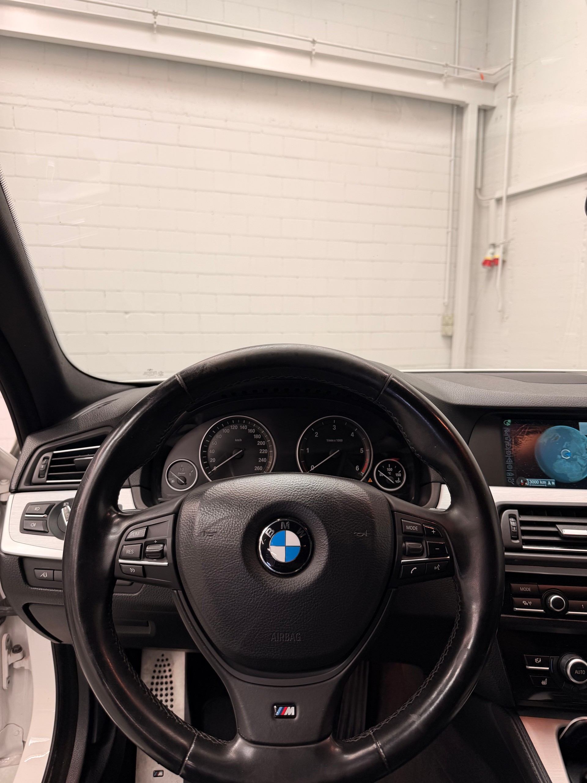 BMW 530d xDrive Touring Steptronic CH-Fahrzeug-image-13