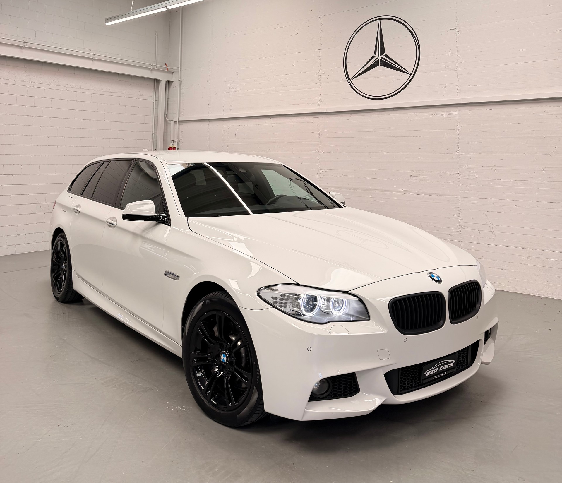 BMW 530d xDrive Touring Steptronic CH-Fahrzeug-image-1