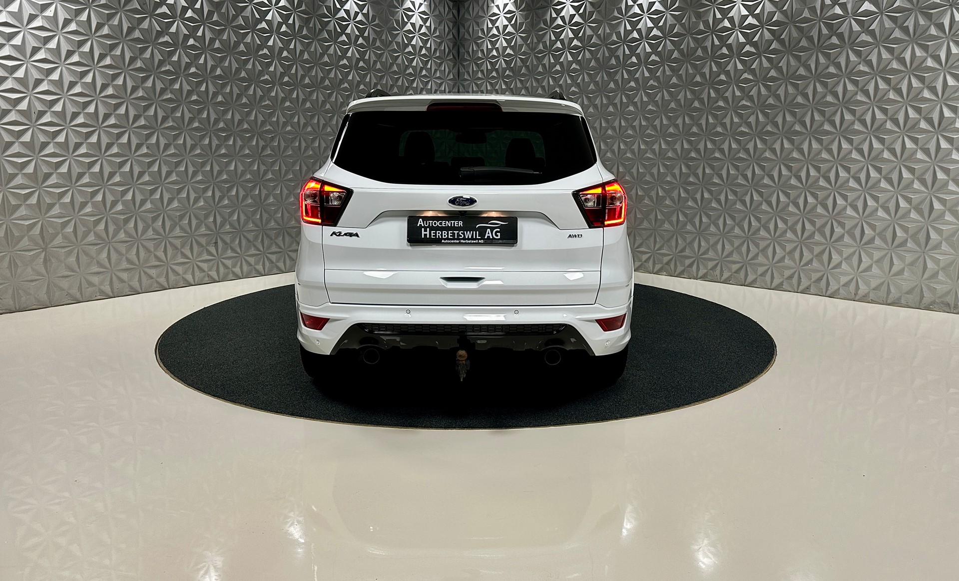 FORD Kuga 2.0 TDCi ST Line High 4WD PowerShift-image-5