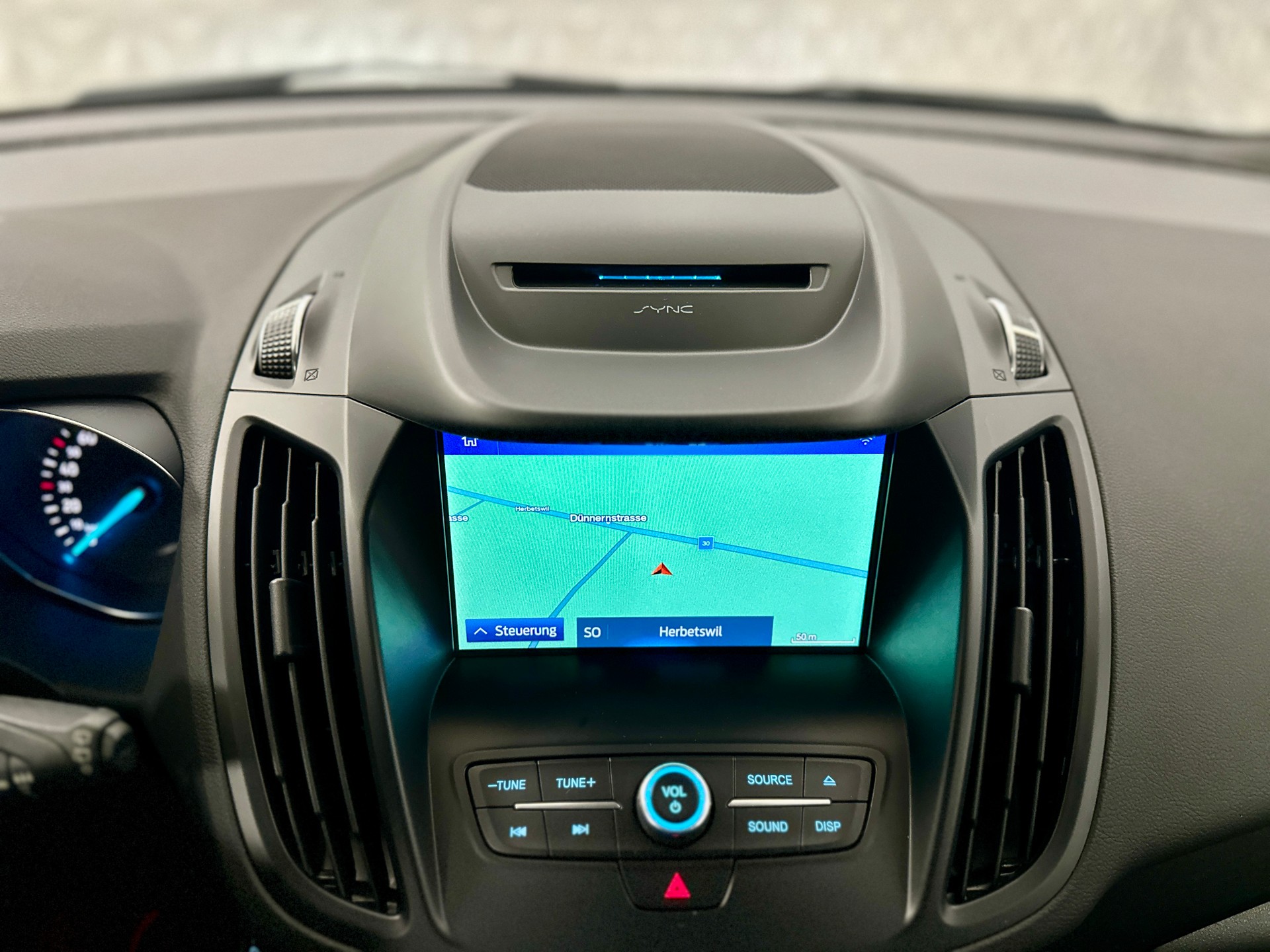 FORD Kuga 2.0 TDCi ST Line High 4WD PowerShift-image-15